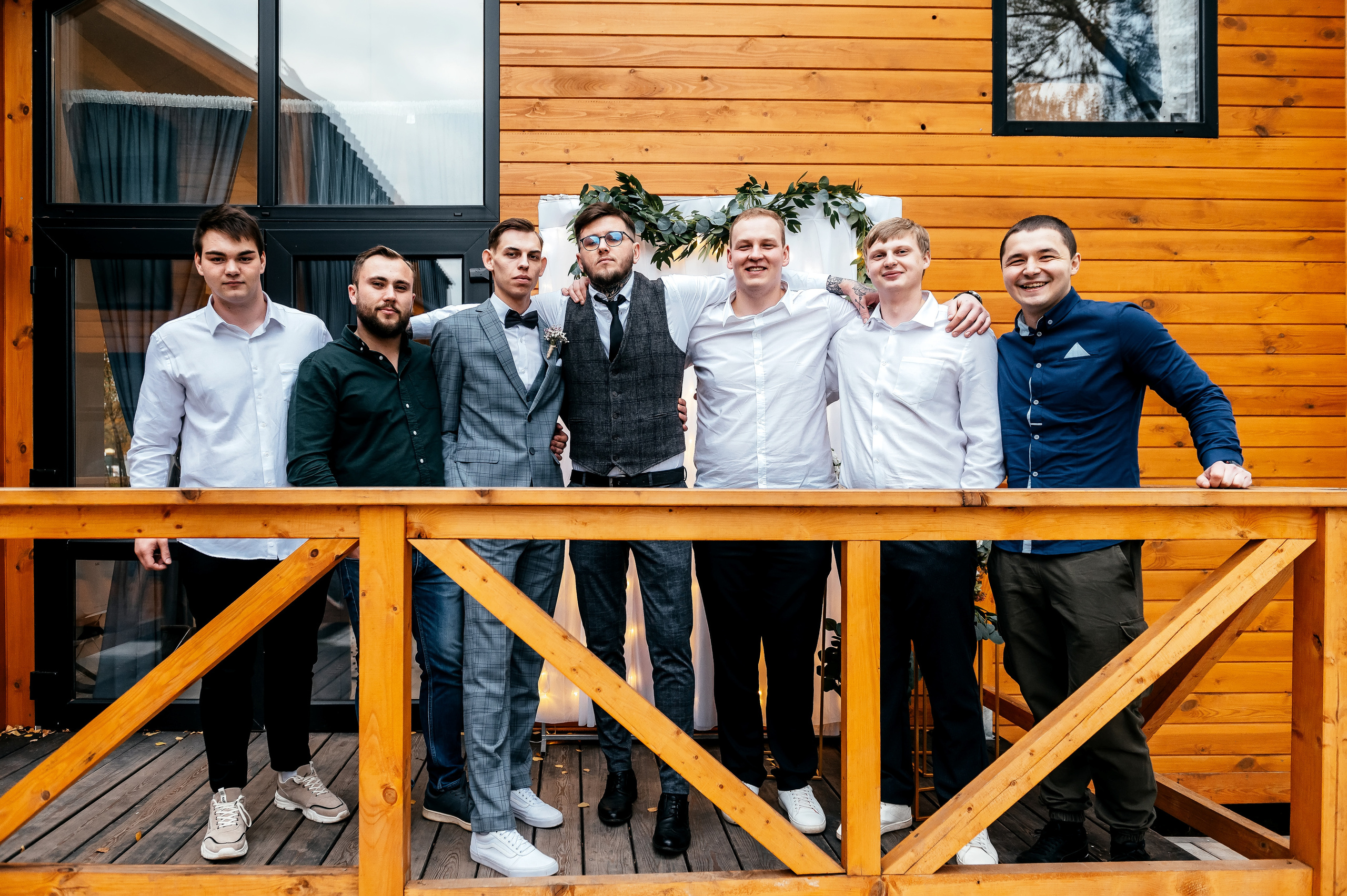 Свадебная лав стори в фотостудии Лофт 18. ЗАГС Королева и вечер в Усадьбе Гребнево. Свадебный и семейный фотограф Виктория Носачёва. Щелково, Москва и МО