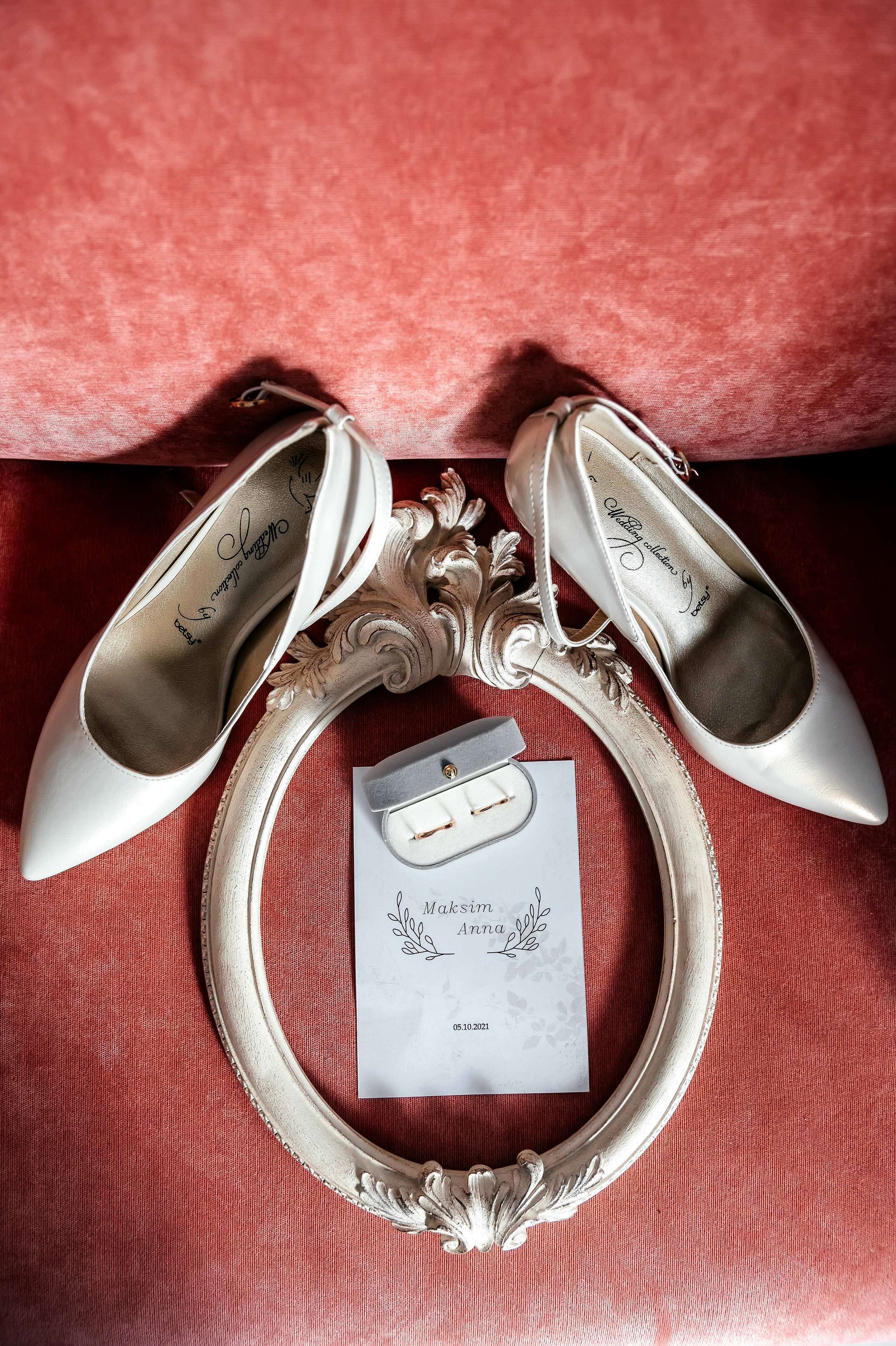 Свадебная лав стори в фотостудии Лофт 18. ЗАГС Королева и вечер в Усадьбе Гребнево. Свадебный и семейный фотограф Виктория Носачёва. Щелково, Москва и МО