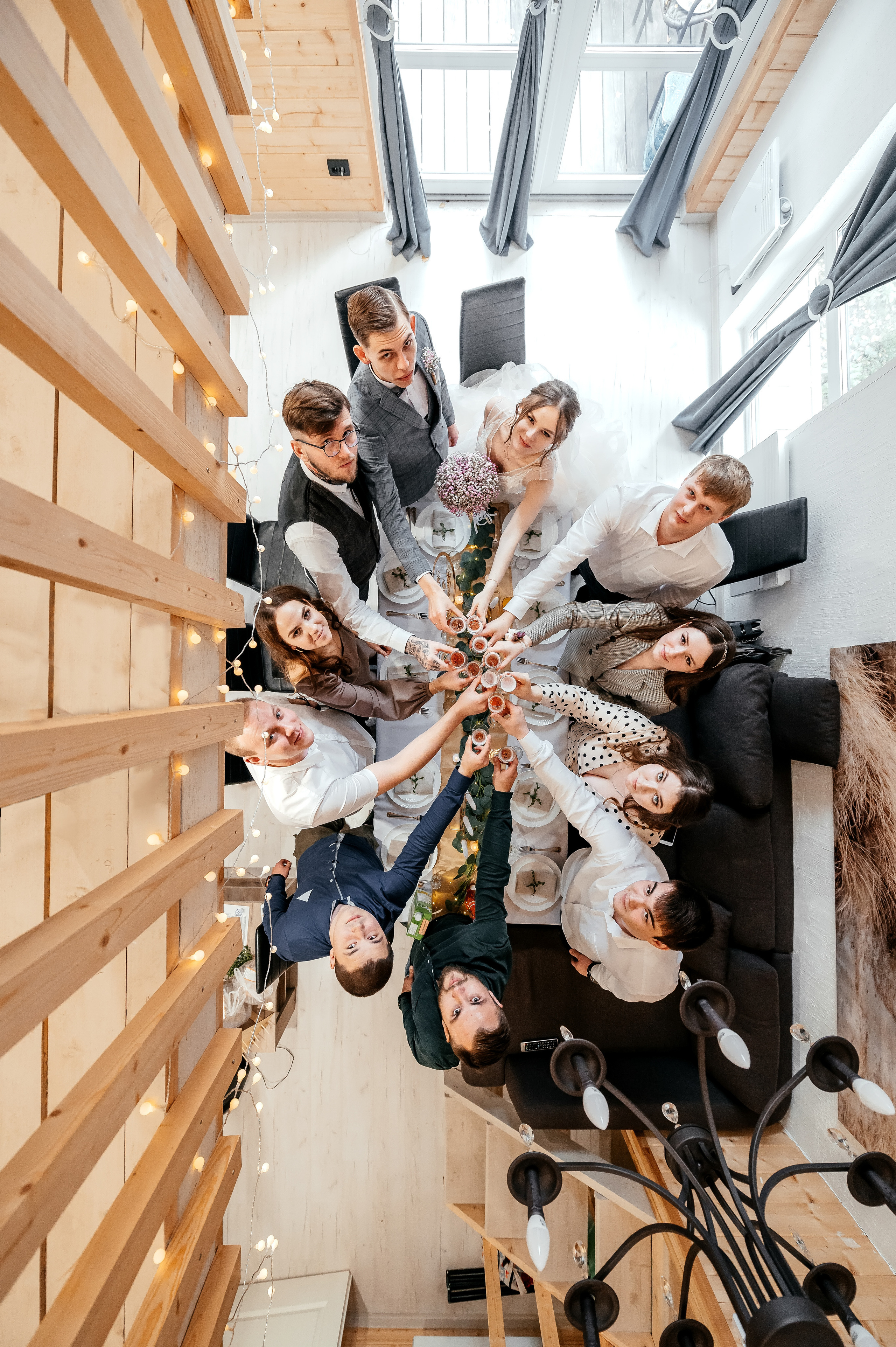 Свадебная лав стори в фотостудии Лофт 18. ЗАГС Королева и вечер в Усадьбе Гребнево. Свадебный и семейный фотограф Виктория Носачёва. Щелково, Москва и МО