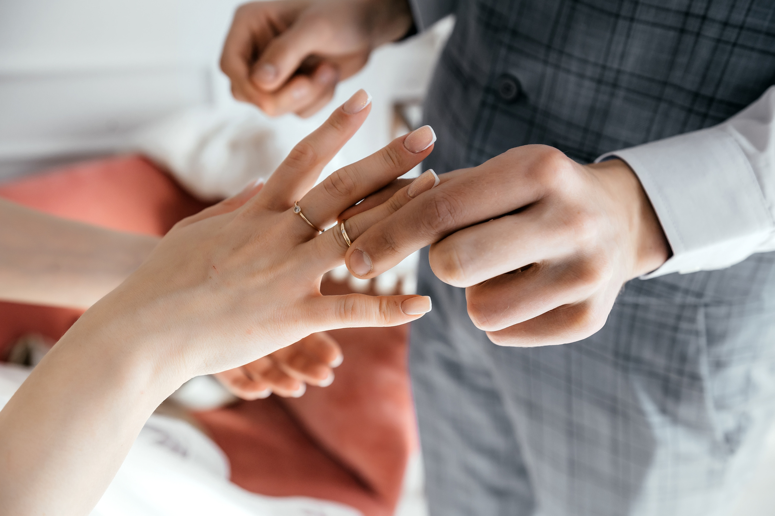 Свадебная лав стори в фотостудии Лофт 18. ЗАГС Королева и вечер в Усадьбе Гребнево. Свадебный и семейный фотограф Виктория Носачёва. Щелково, Москва и МО