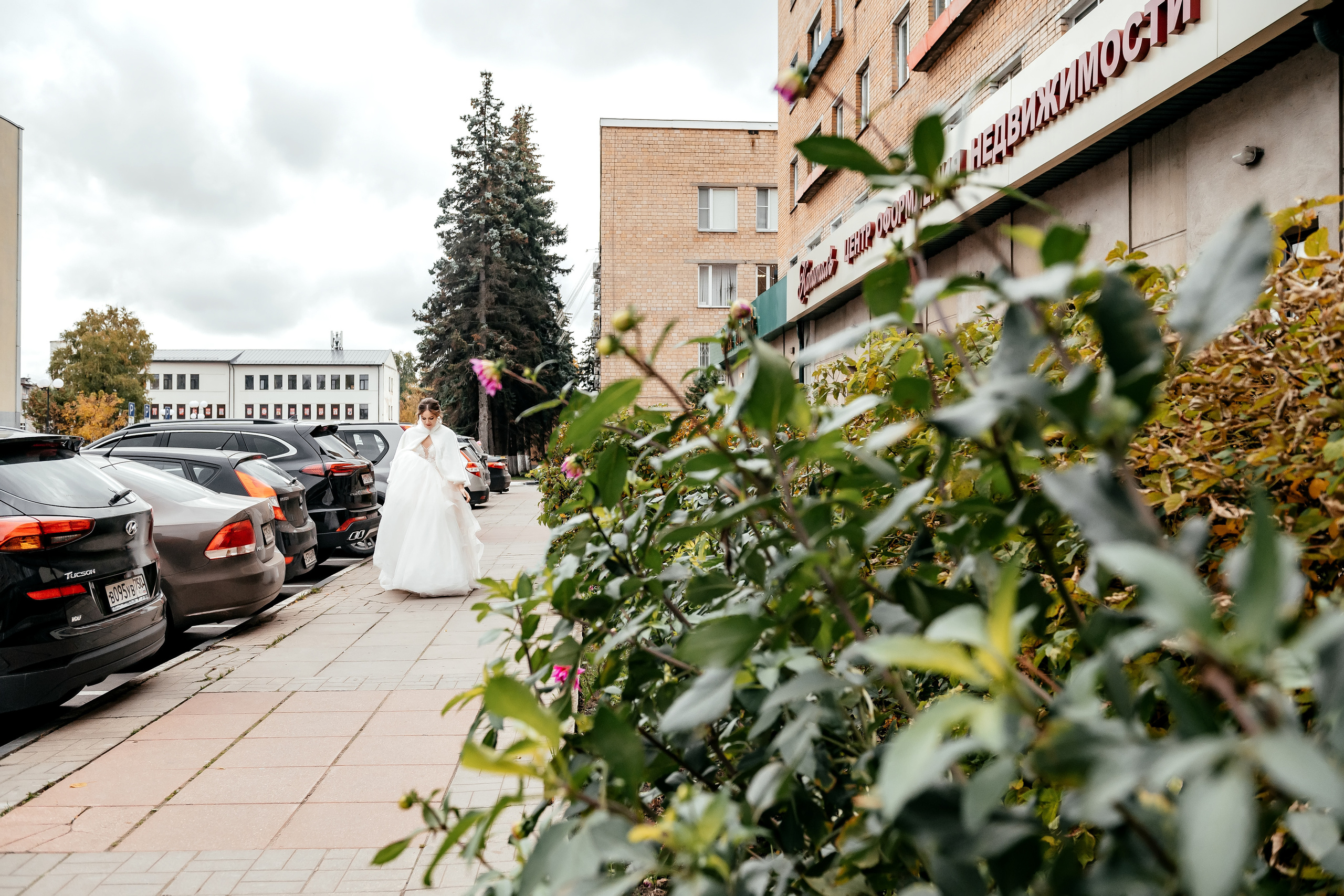 Свадебная лав стори в фотостудии Лофт 18. ЗАГС Королева и вечер в Усадьбе Гребнево. Свадебный и семейный фотограф Виктория Носачёва. Щелково, Москва и МО