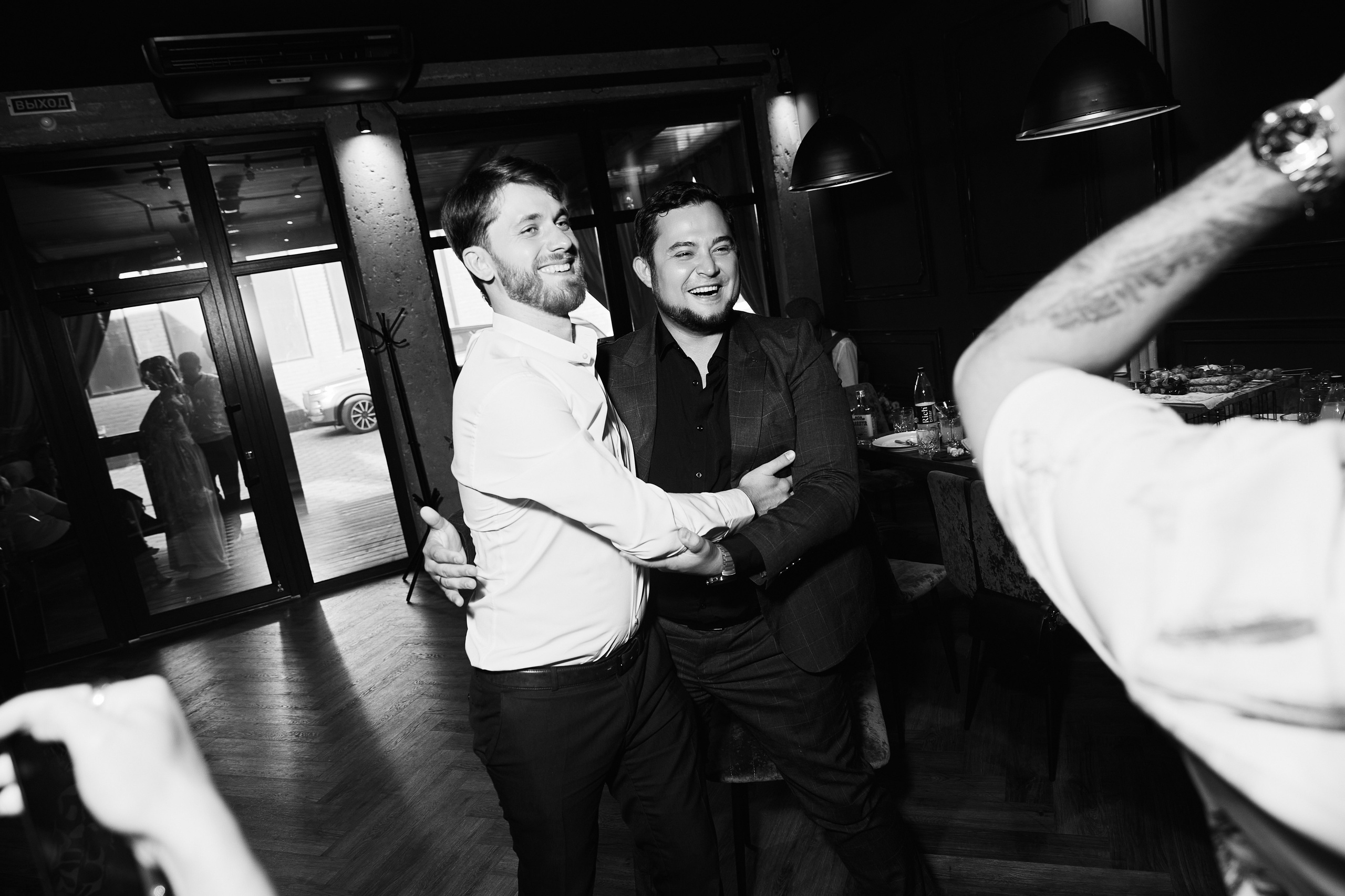 HOLIDAY IN AVRORA ROOM 10.08. Свадебный репортажный фотограф краснодар максим дремов дрёмов фотосессия студия цена