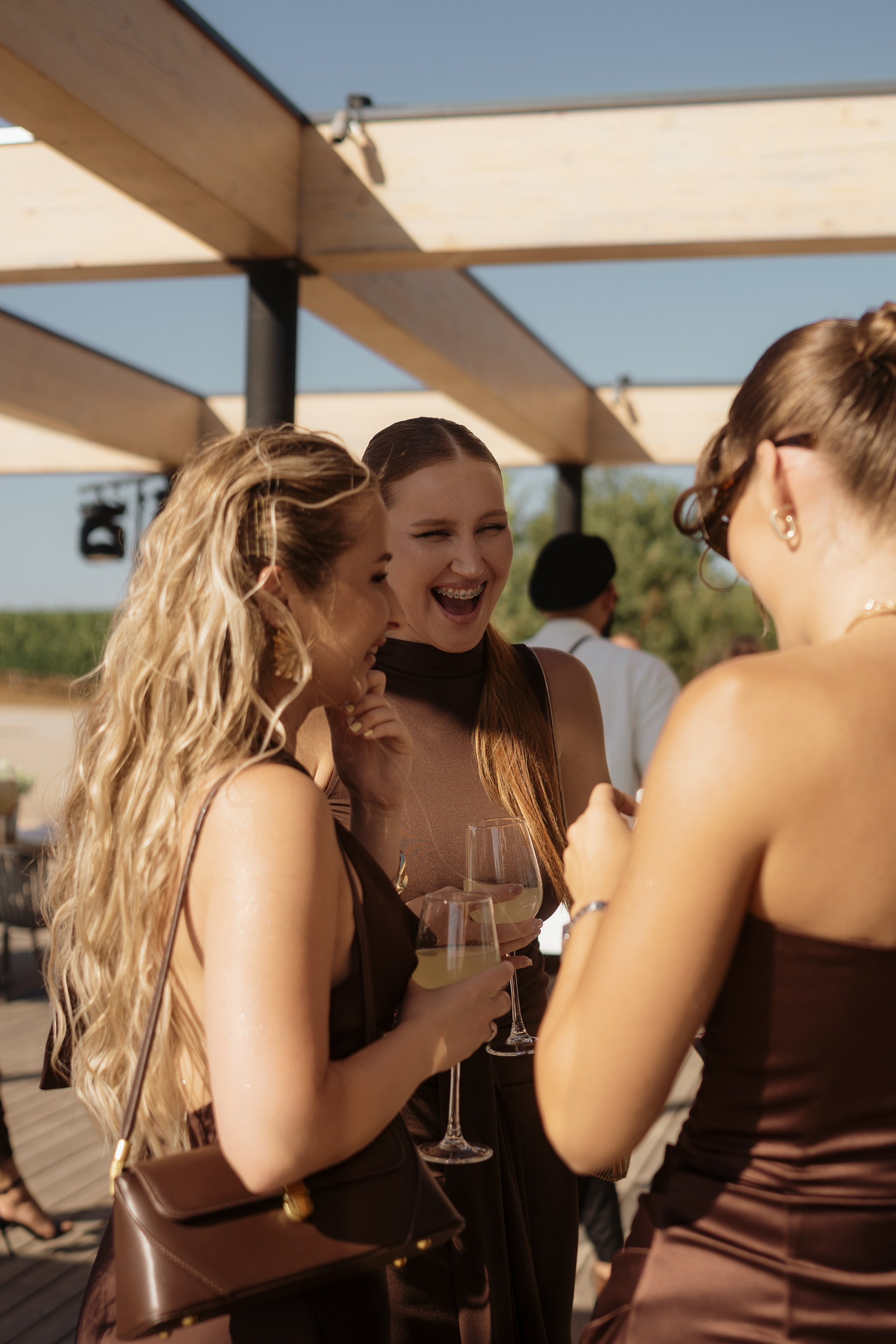 Стреляй пузырями, целуйся всерьез!. Свадебный и портретный фотограф Алена Седининна в Крыму