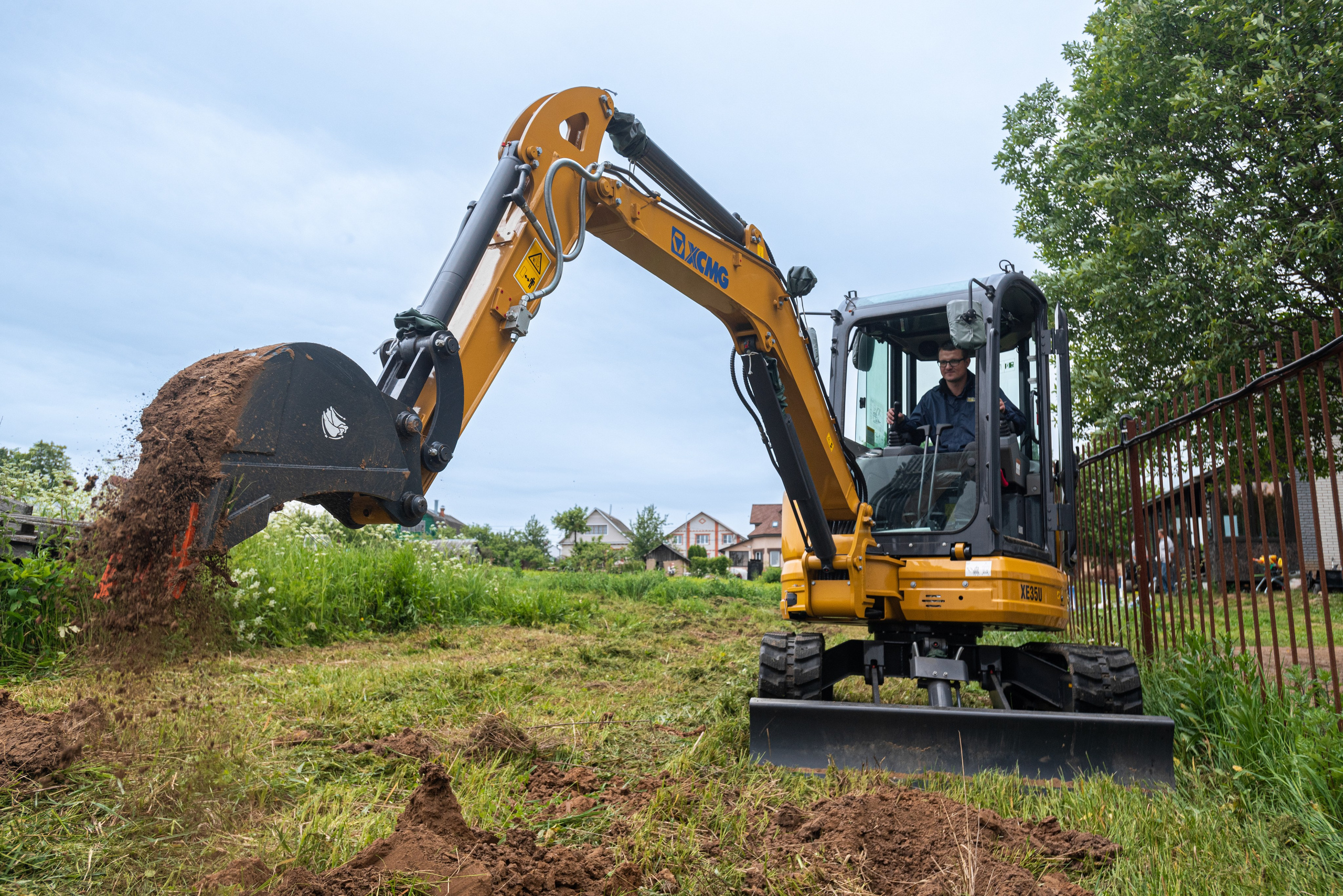 Спецтехника Метатэкс. Автомобильный и интерьерный фотограф в Минске Александр Тагаев