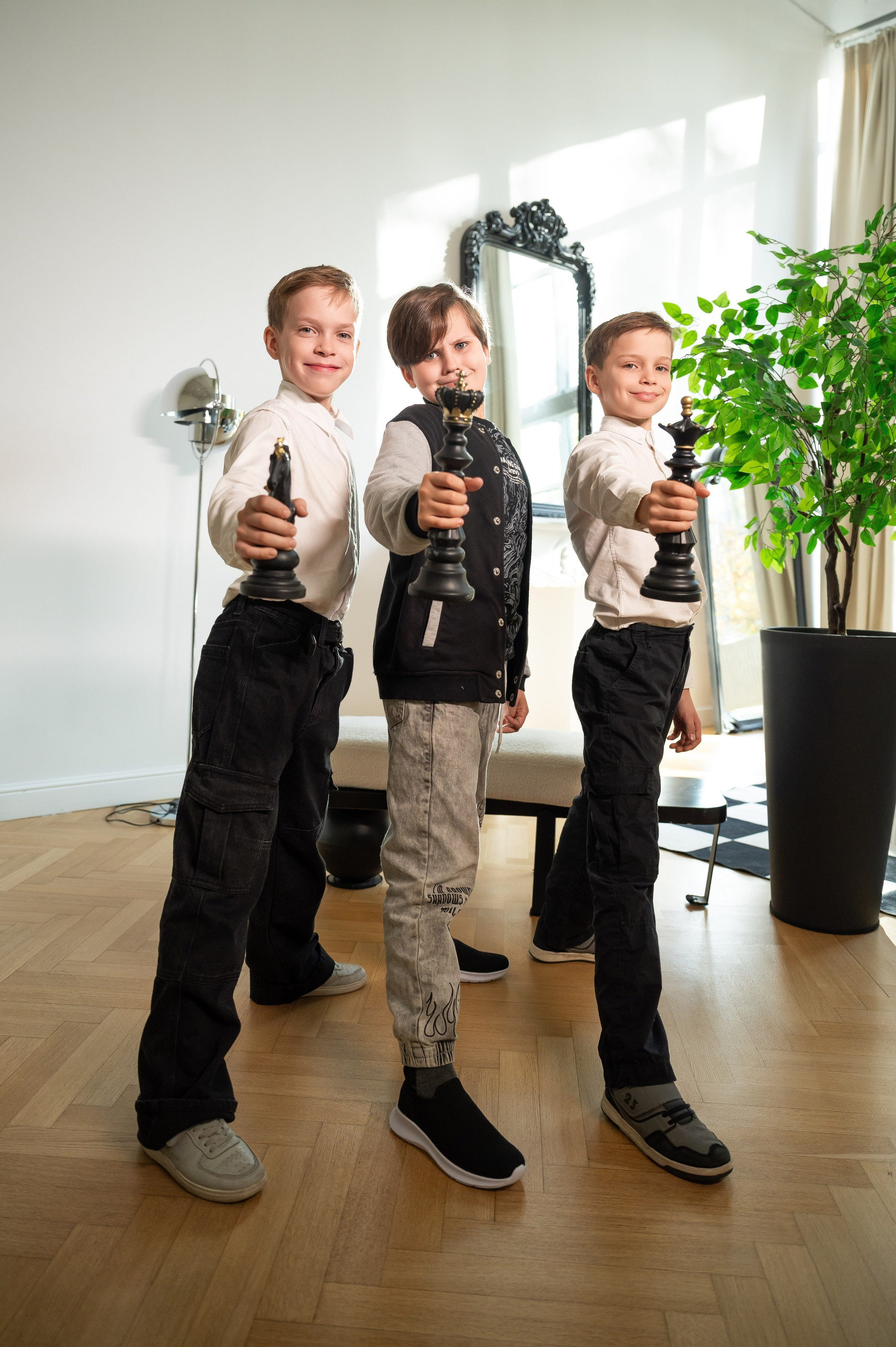 Школьникам. Антон и Татьяна Денисенко