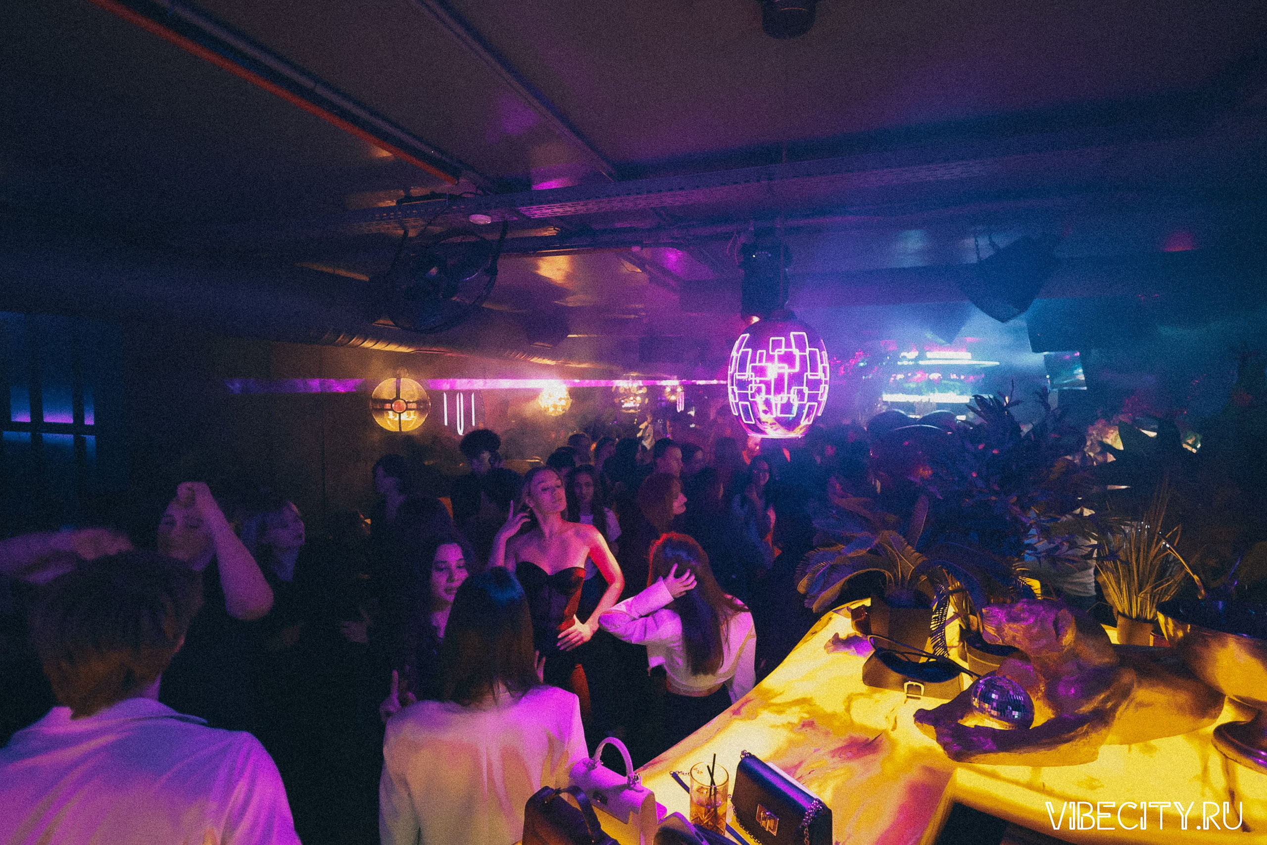 DOUBLE U. VIBECITY.RU Вайб Сити Ру Фоторепортажи Фотоотчеты Калининград