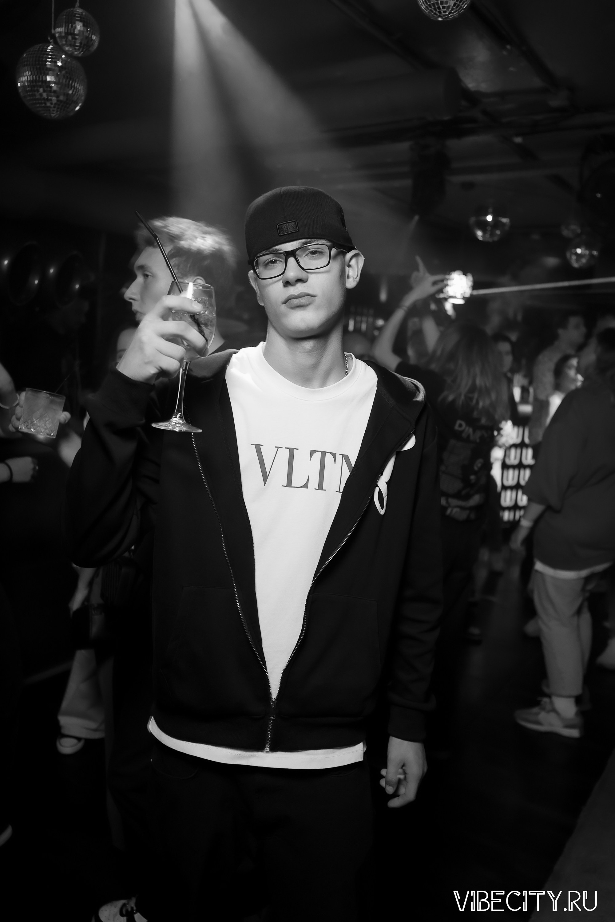 DOUBLE U. VIBECITY.RU Вайб Сити Ру Фоторепортажи Фотоотчеты Калининград