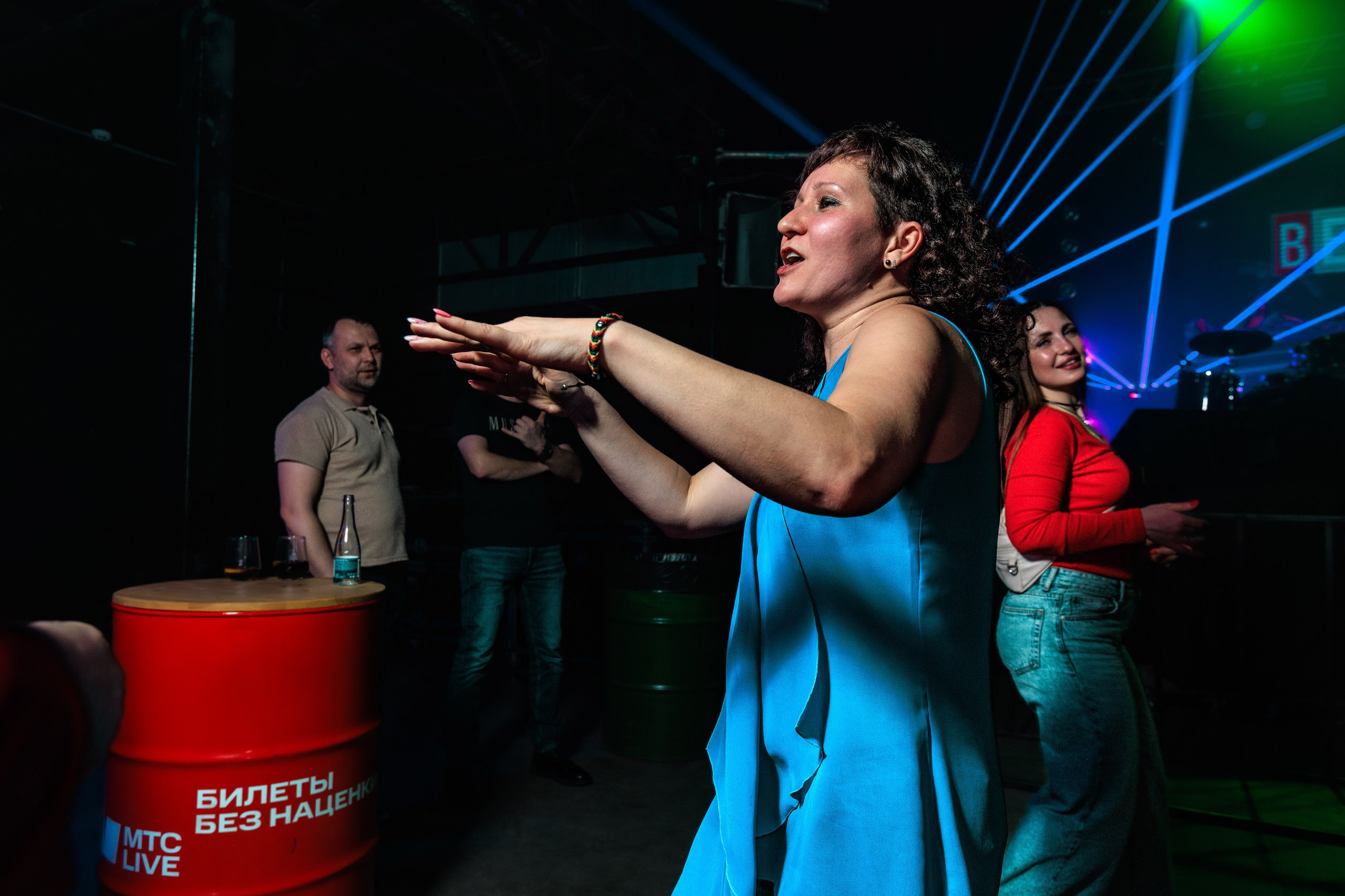 13.04.25 Вечно молодой. Репортажный фотограф Екатеринбург | Яркий, качественный репортаж | Концерты, клубы, репортаж, праздники, корпоративы