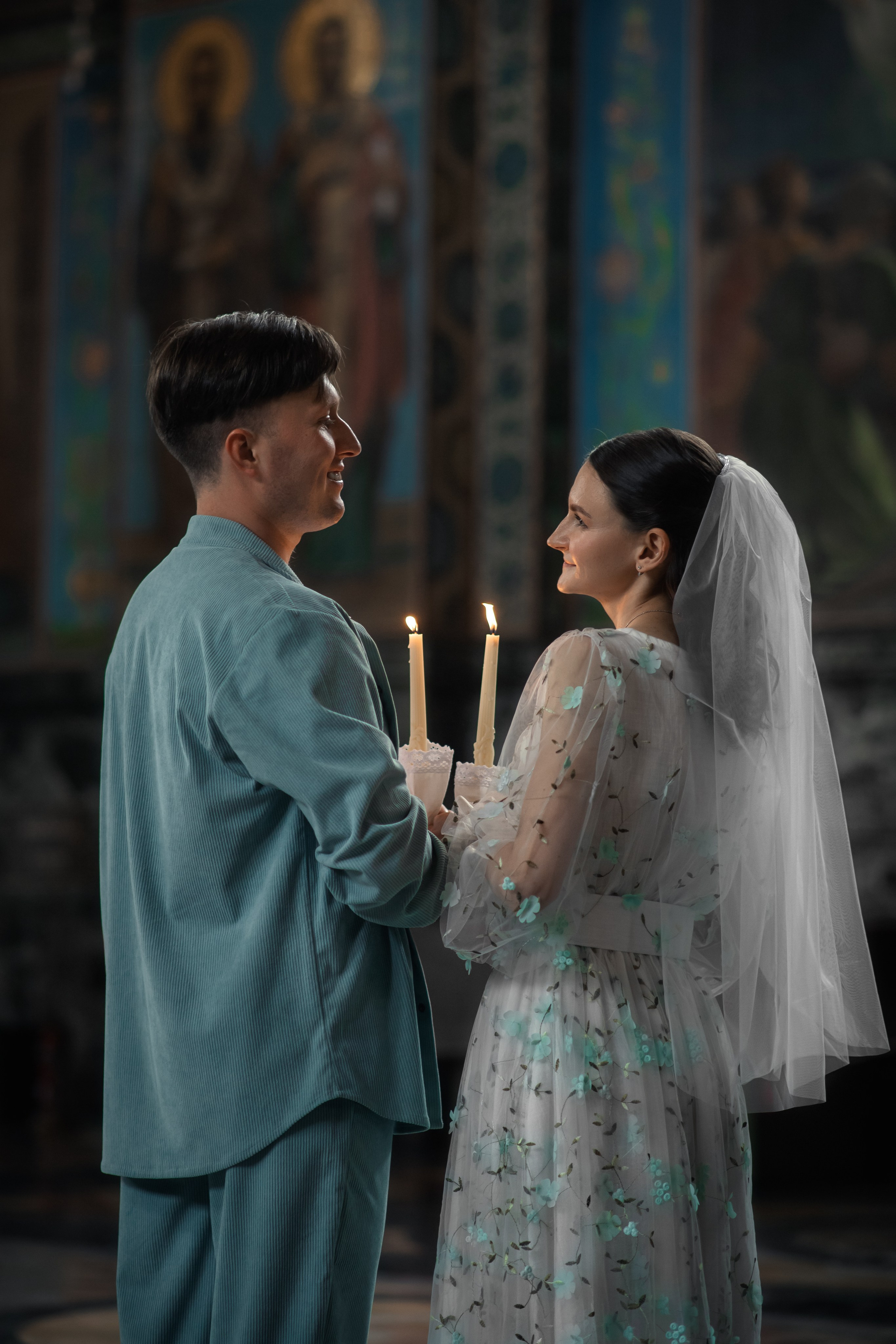 Венчание в Спасе на Крови. Фотограф на крещение и венчание, семейный фотограф в Санкт-Петербурге