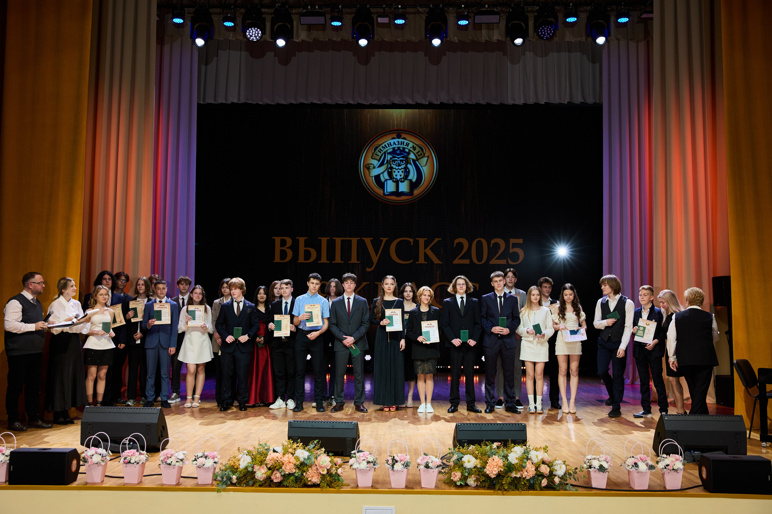 Выпускной 9 класс. Свадебная, репортажная фотосъемка и видеосъемка в Минске. Илья и Юлия Ширмановы. Фотограф | Видеограф | Минск