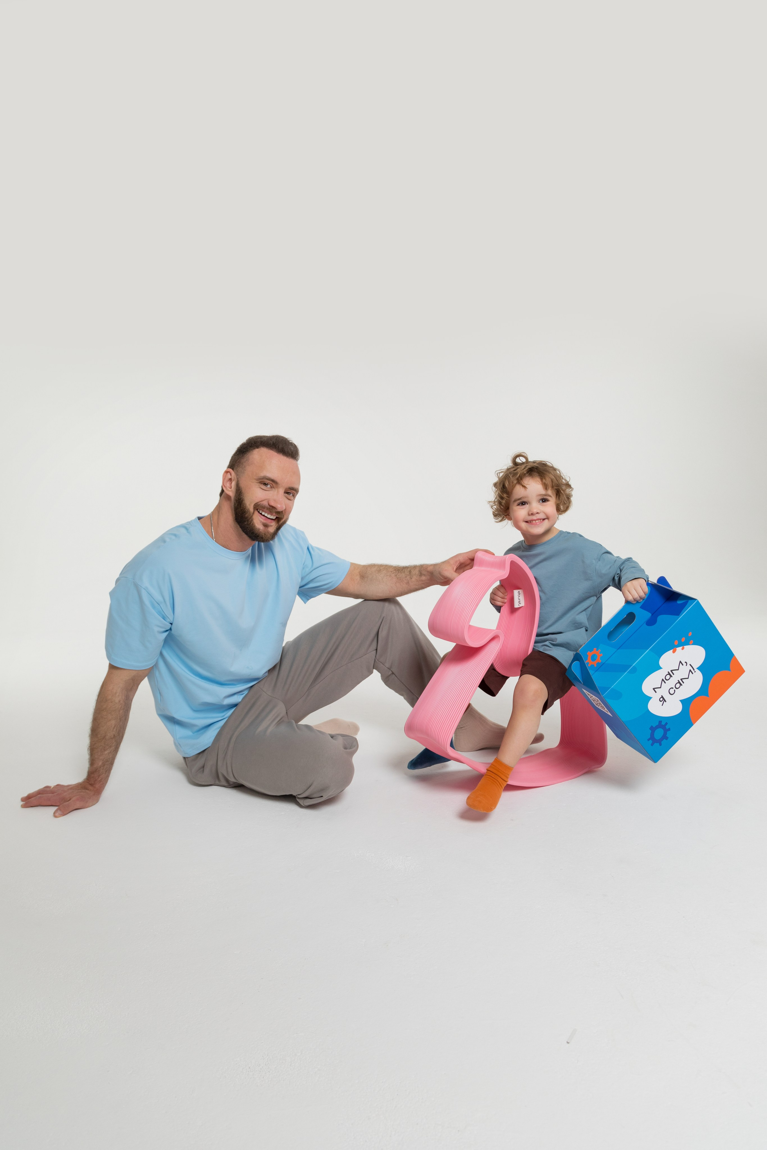 Имиджевая и каталожная съёмка для бренда детских пазлов. Детский и контент фотограф Надя Волкова Санкт-Петербург