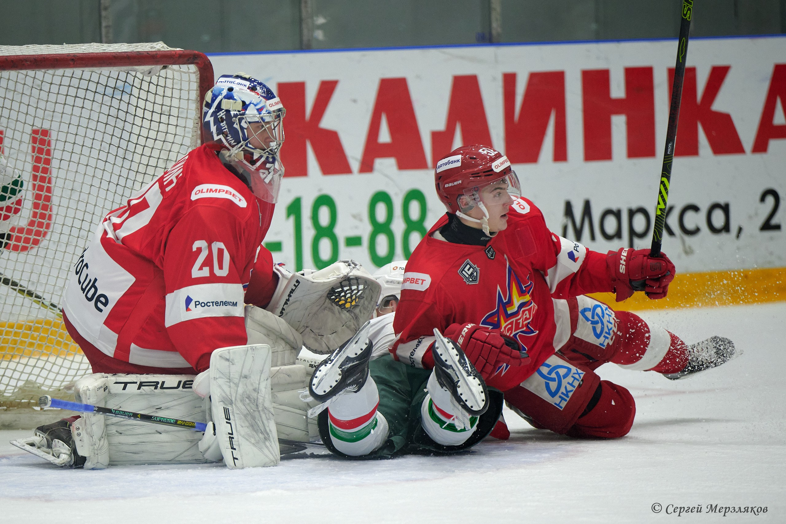 Хоккей. OLIMPBET Чемпионат России — ВХЛ Ижсталь — Барс. Спортивный репортажный фотограф в Ижевске Сергей Мерзляков