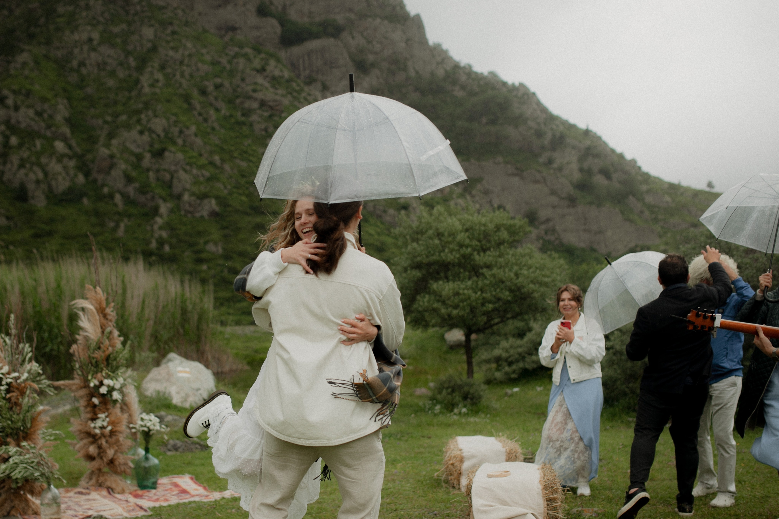 Nikita & Nastya. Wedding at Kazbeg. Свадебный фотограф Грузия Alex and Polly