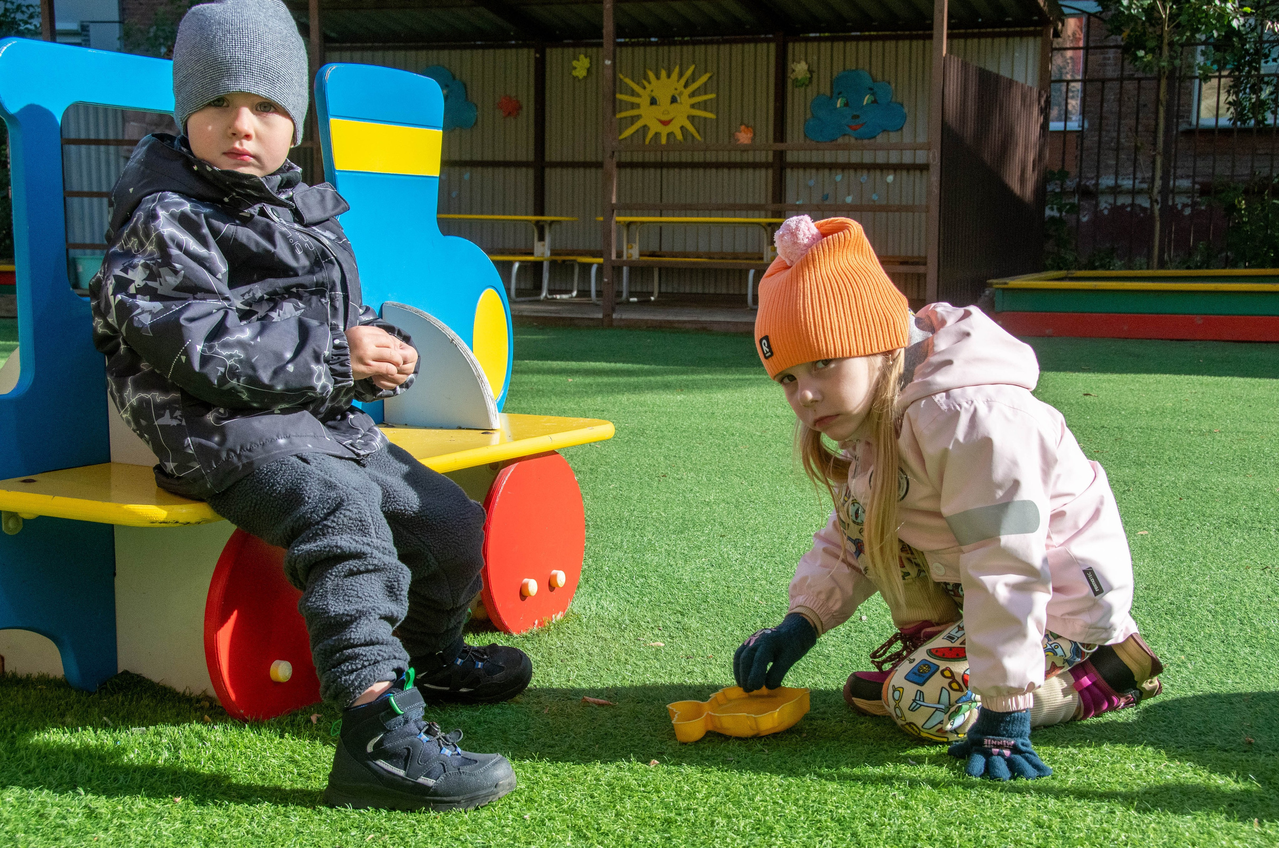 2023 г. День дошкольного работника и прогулка. Репортажный и детский фотограф в Новосибирске
