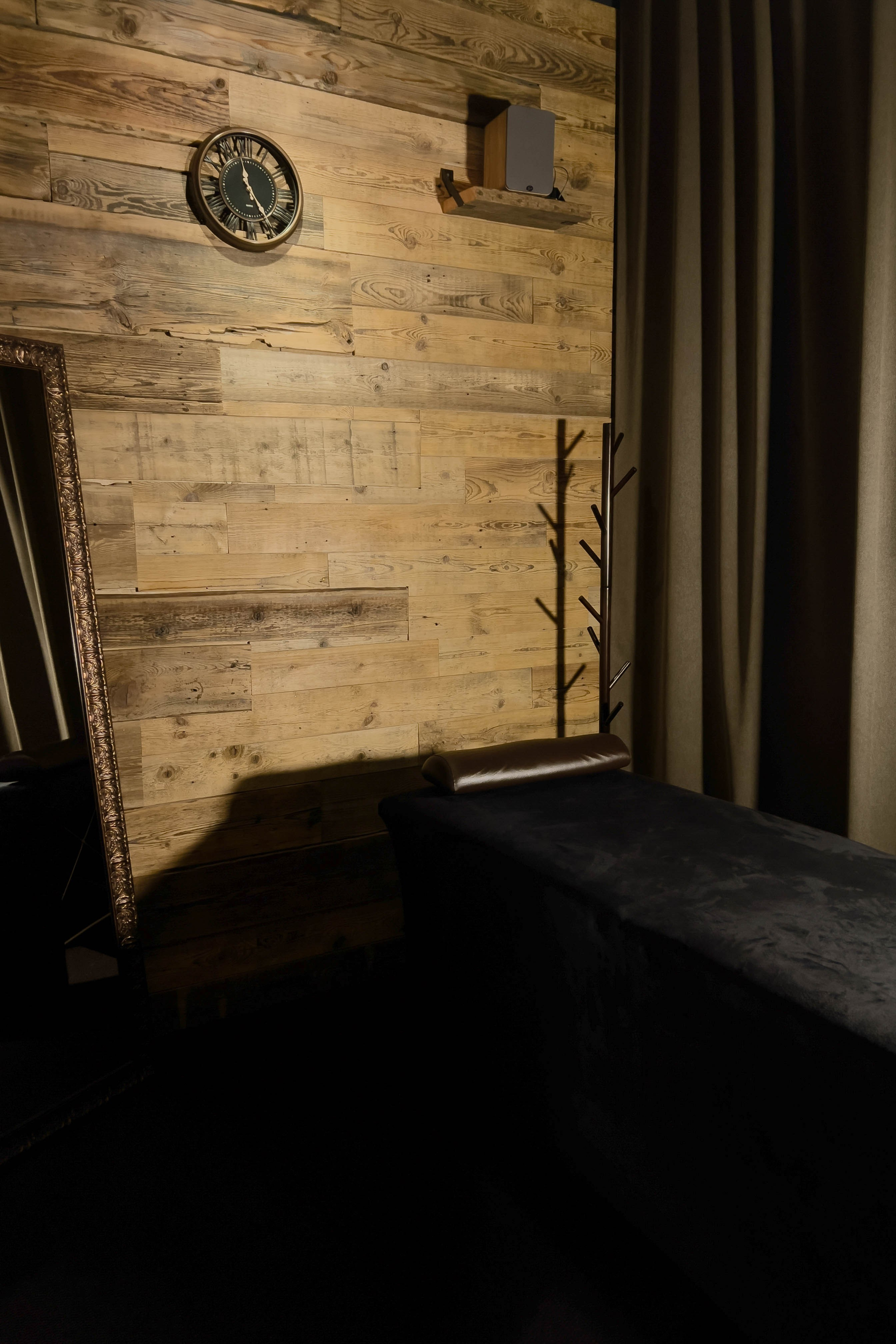 Массажный салон «Твой массажист». Портретный фотограф Санкт-Петербург Зикс Елизавета