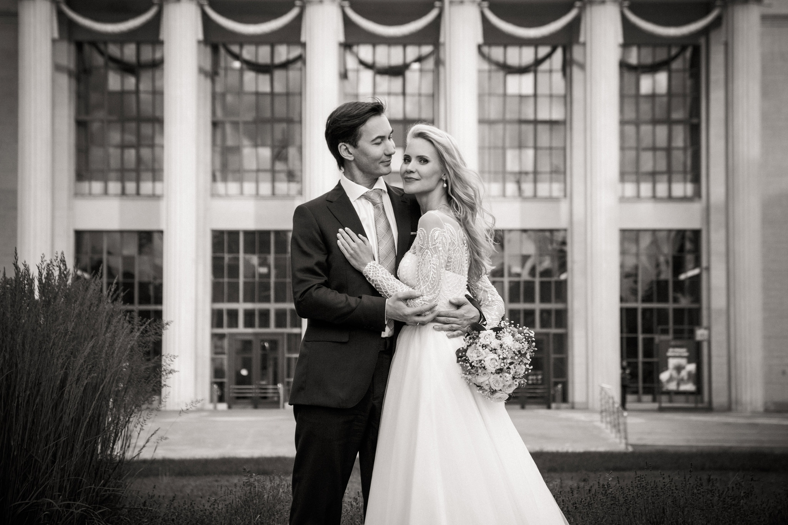 Свадебная фотосессия на ВДНХ. Свадебный и семейный фотограф в Москве и Подмосковье Лариса Козлова