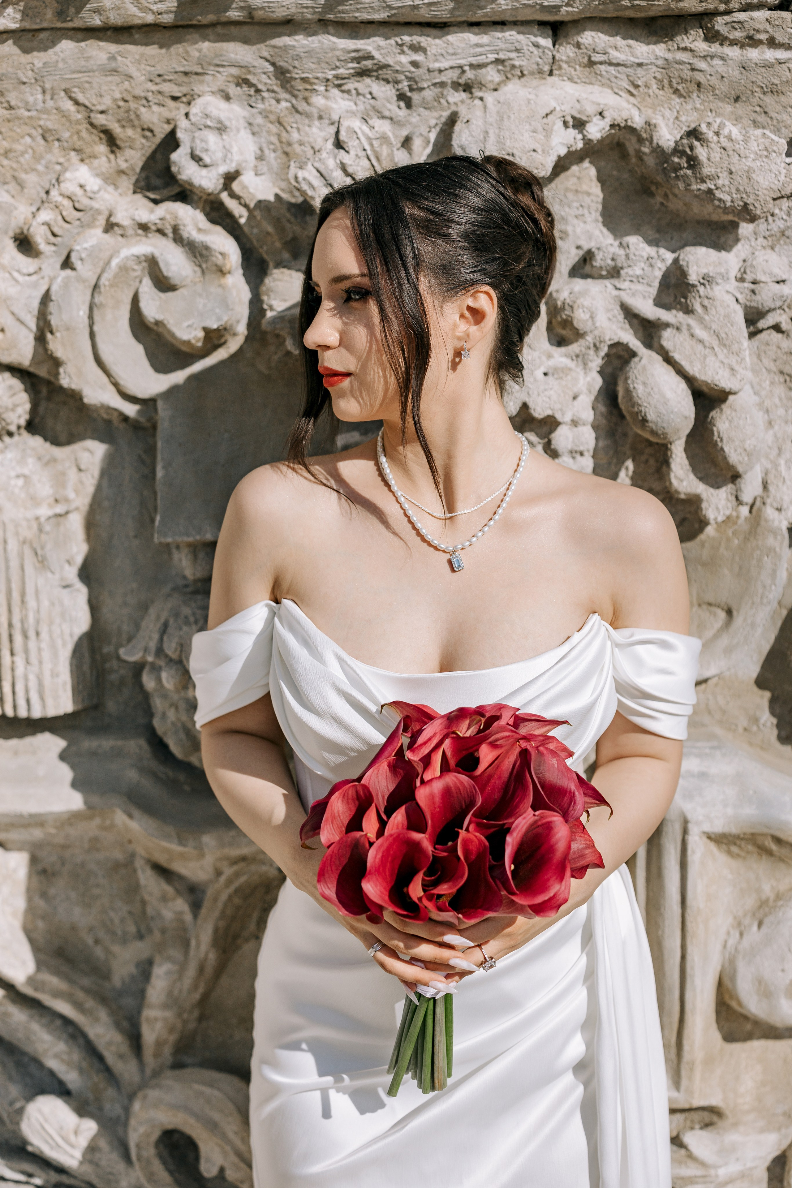 Белый лист. Александр Антонов. Профессиональный свадебный, репортажный фотограф в Москве, Подольске. Фото+Видео на любой праздник