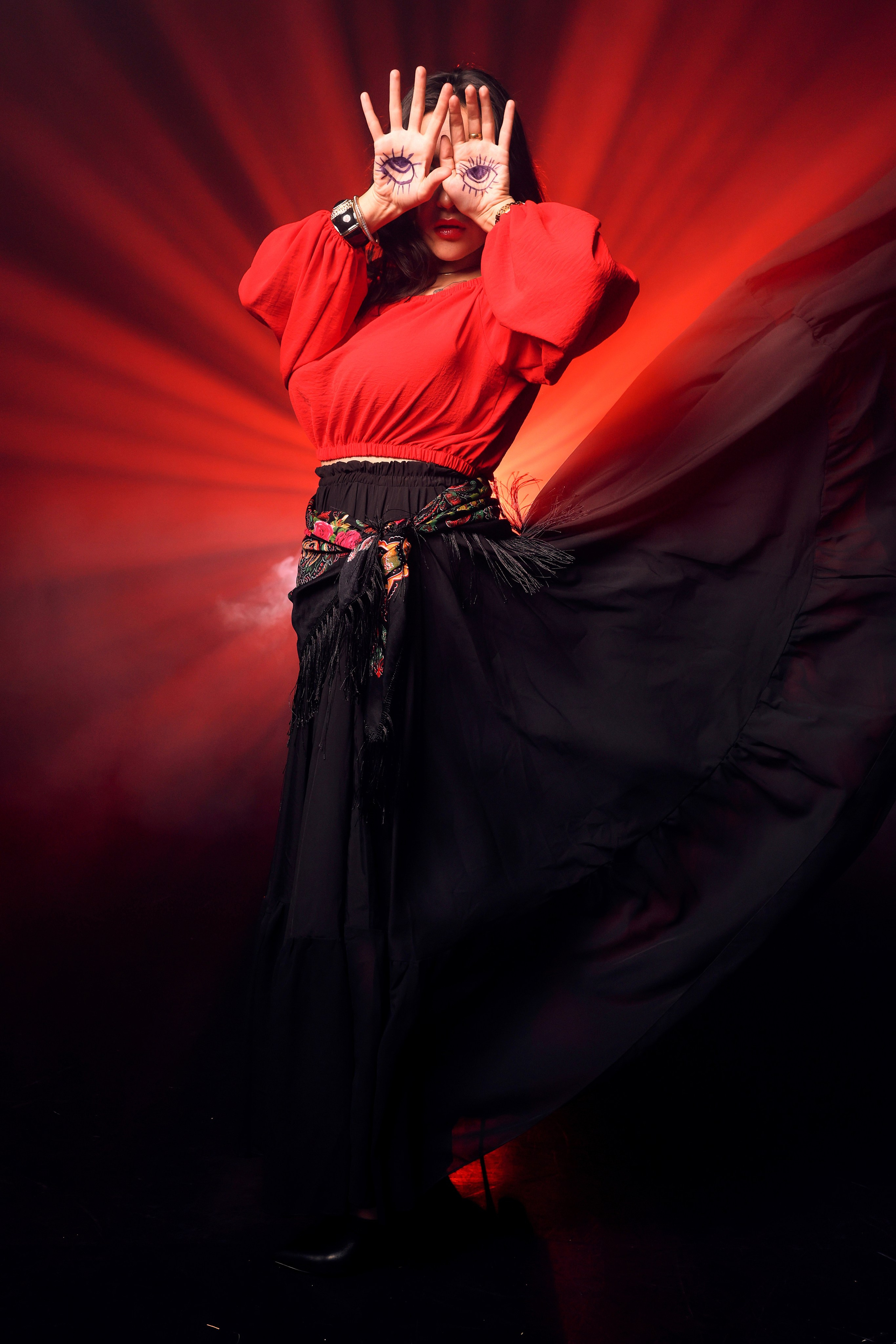 Фотосессия в цыганском образе