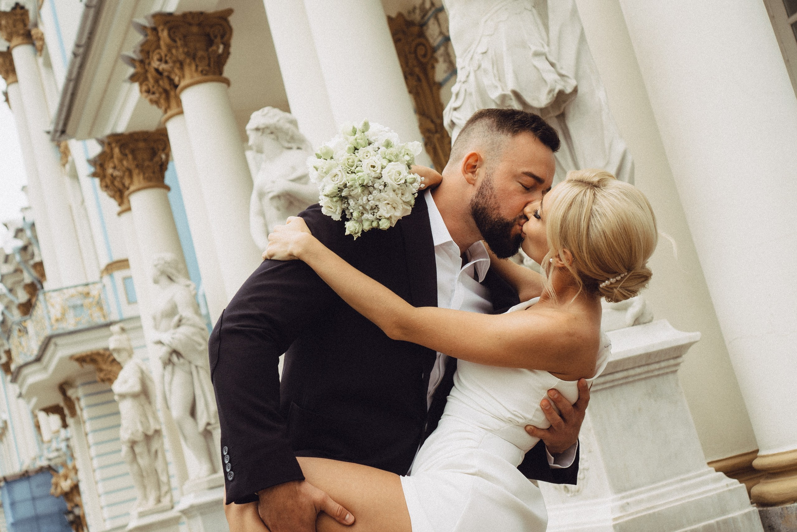 СВАДЕБНАЯ ИСТОРИЯ В ГОРОДЕ ПУШКИН ВОЗЛЕ ЕКАТЕРИНИНСКОГО ДВОРЦА И В ПАРКЕ. Профессиональный фотограф, Санкт-Петербург — Виктория Богомолова