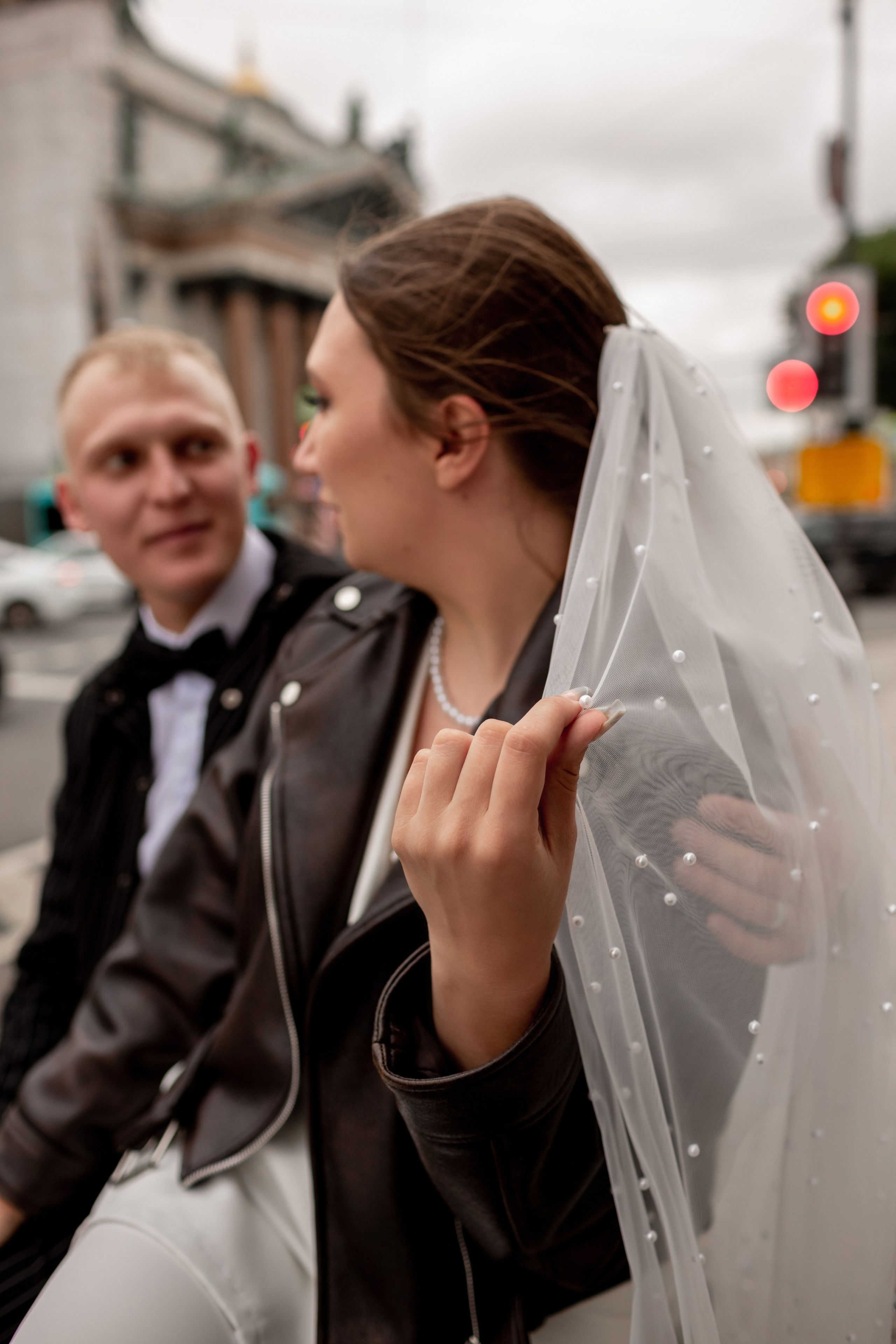 Свадебная фотосессия в центре Петербурга. Свадебный фотограф Кирилл Белый