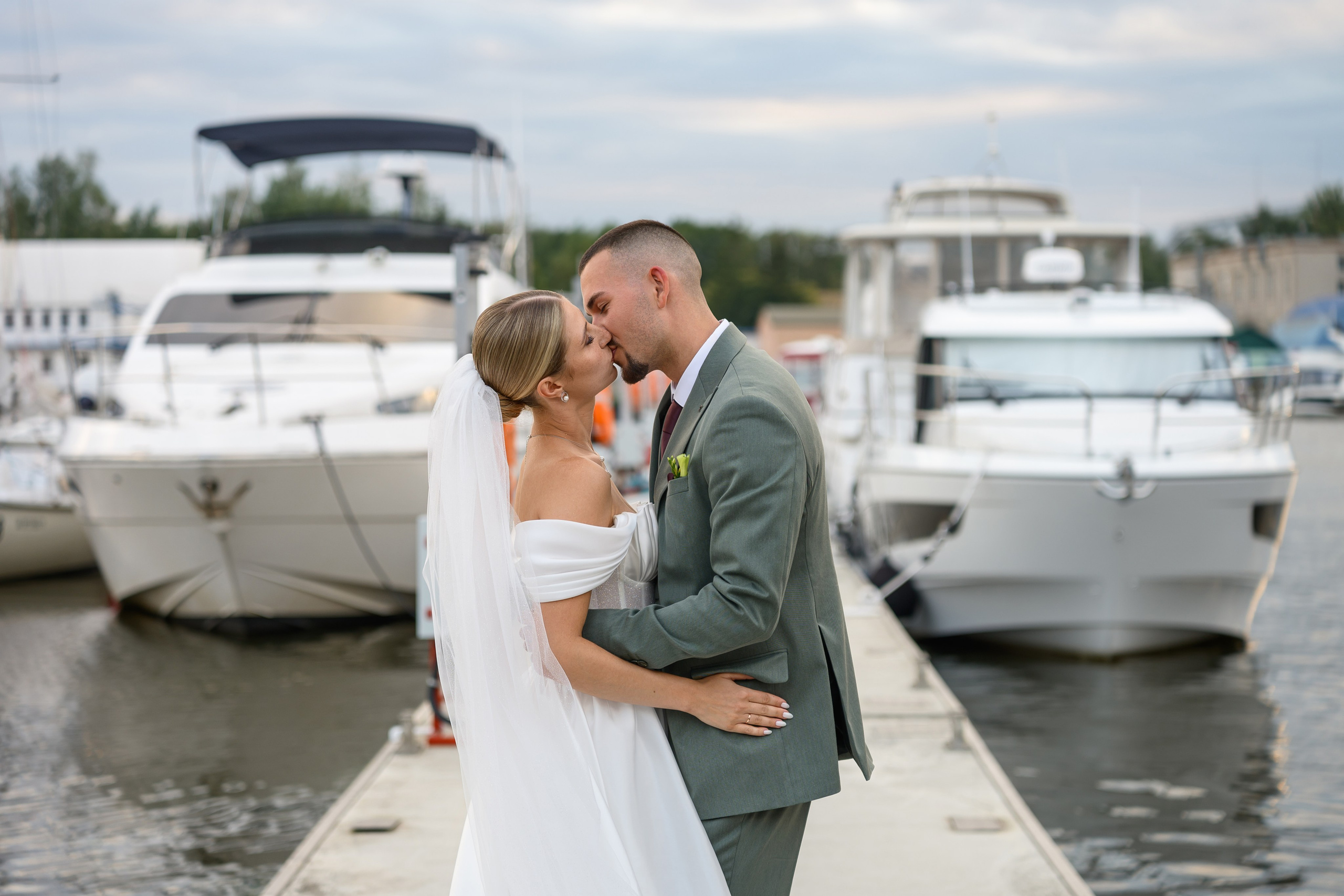 Свадебная фотосессия в отеле «Милан». Свадебный фотограф Москва Юрий Кульман