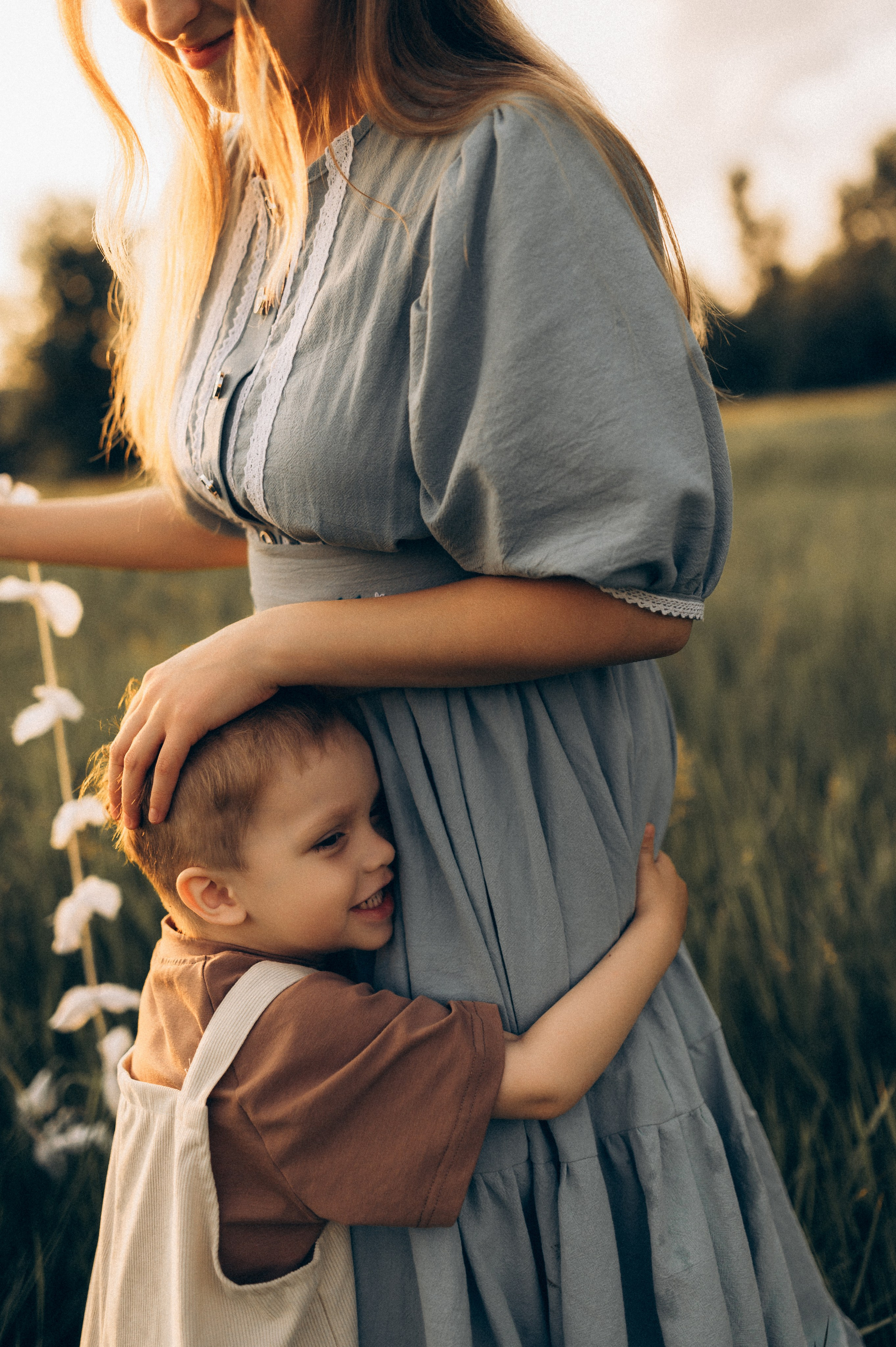 Фотосессия на природе мамы и сына. Фотограф Алексин, Тула