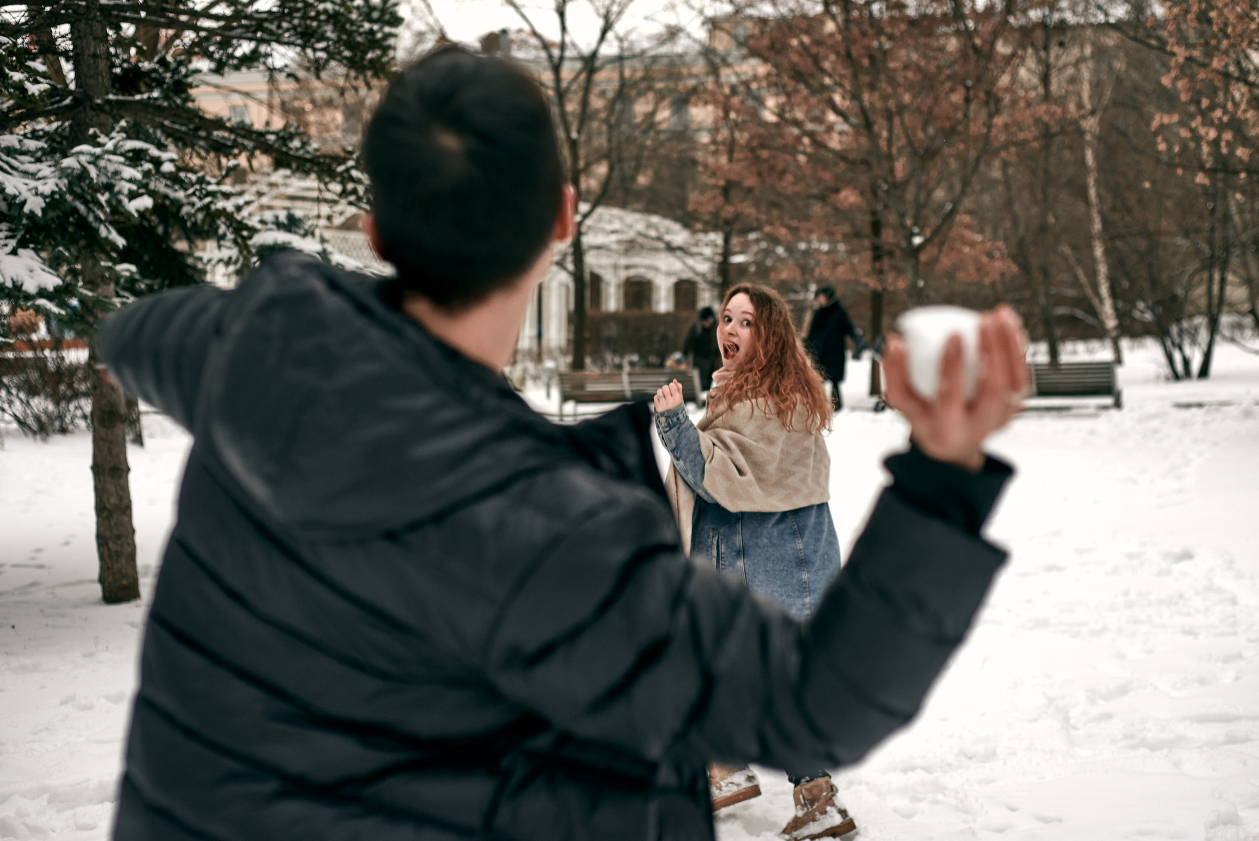 Ксюша и Олег // зимняя лавстори. Портретный фотограф в Москве Даша Беседина