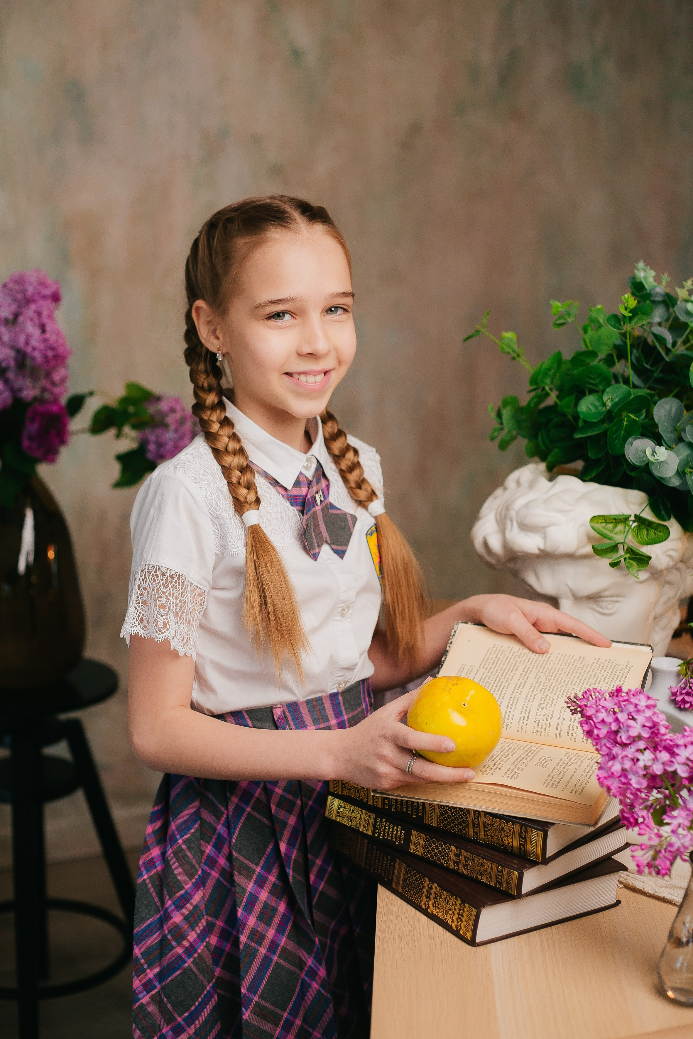 Студия -Портреты младшая школа. Выпускные альбомы Натальи Бутко: Новороссийск, Анапа, Геленджик