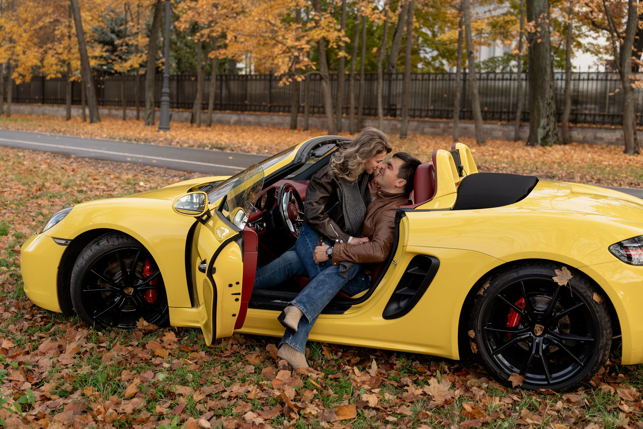 Осенняя Lovestory 💛. Фотограф Артем Бросов в Санкт-Петербурге и Дубае