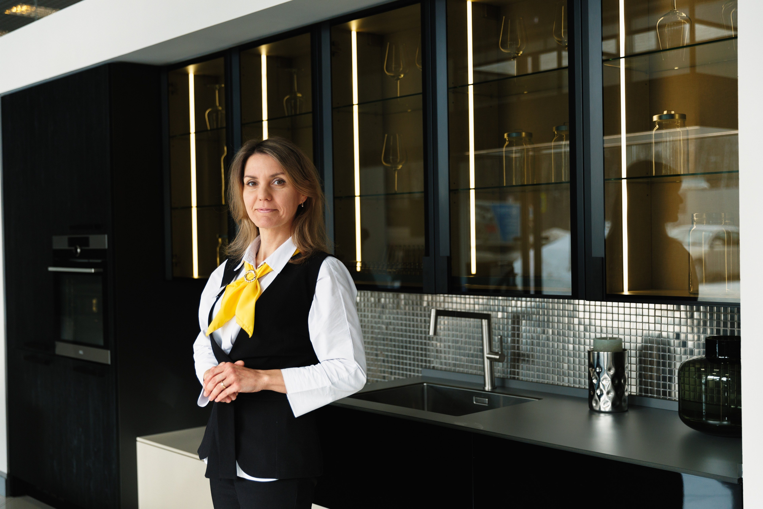 The company's exhibition center Stylish kitchens and interiors. Commercial photographer | Anton Ermakov