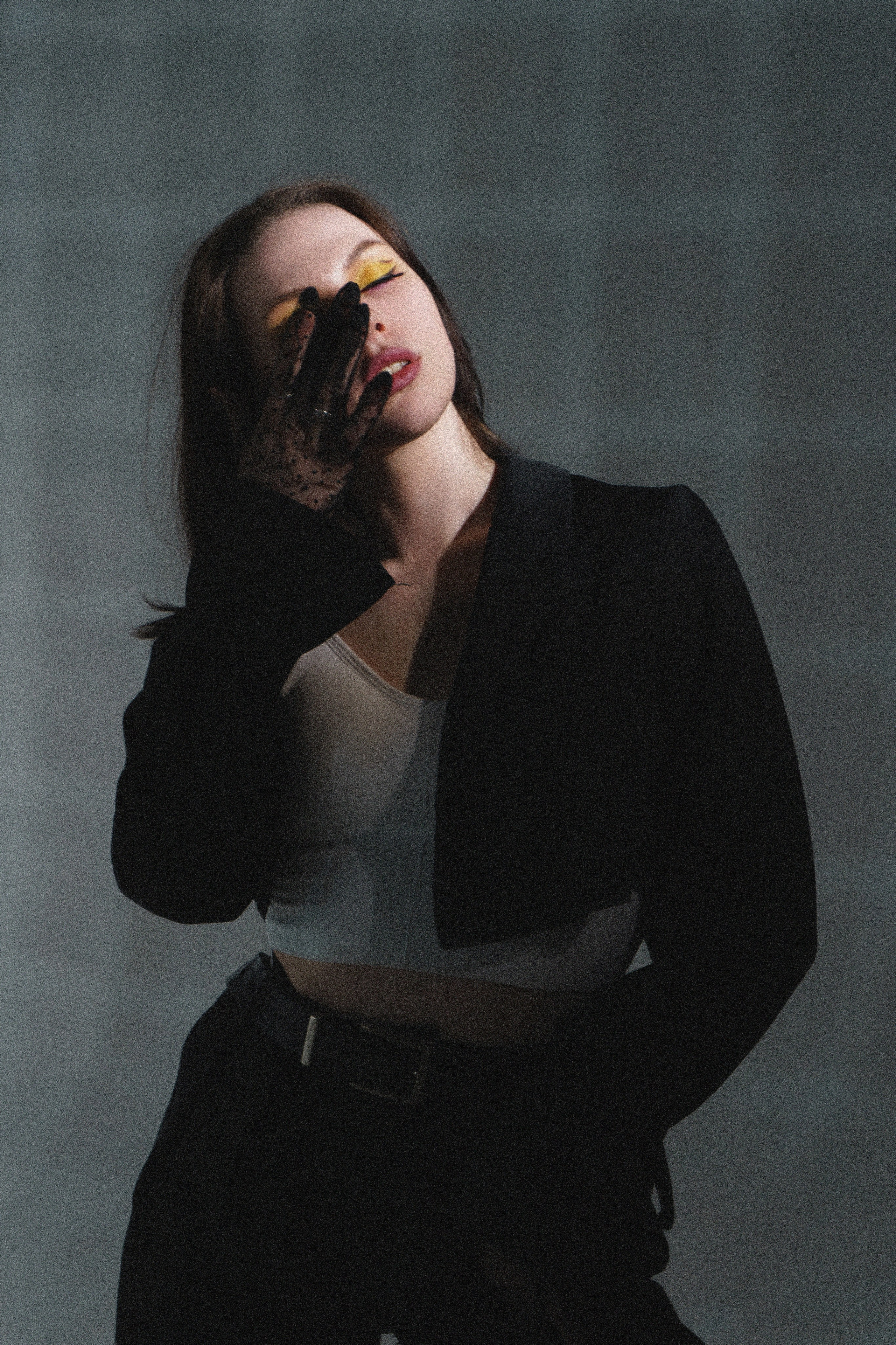 Цветной свет и Соня. Фотограф Надежда Погребняк | Рязань | Москва