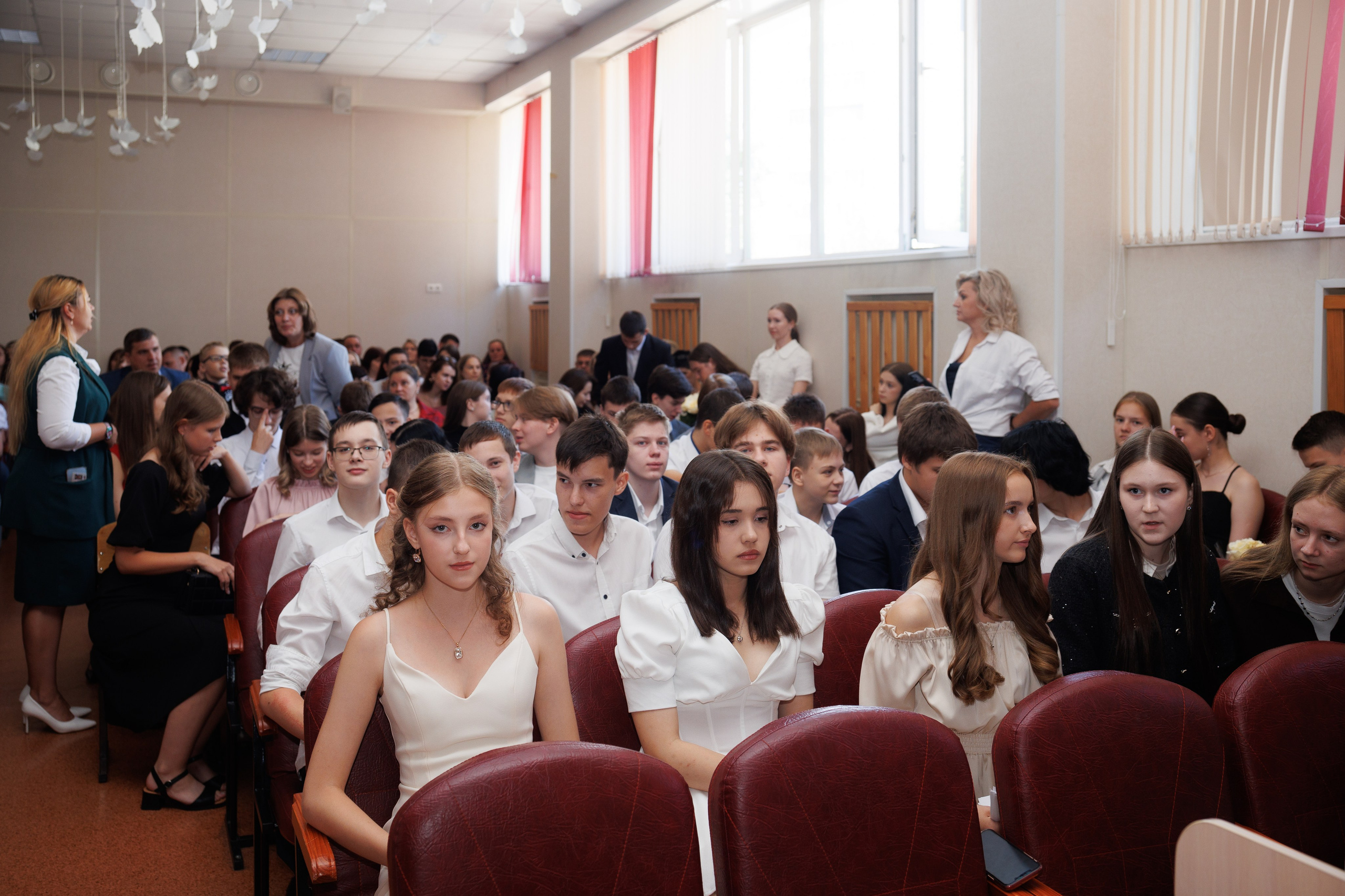 Вручение аттестатов. Свадебный и семейный фотограф в Новосибирске Ирина Дорошкова