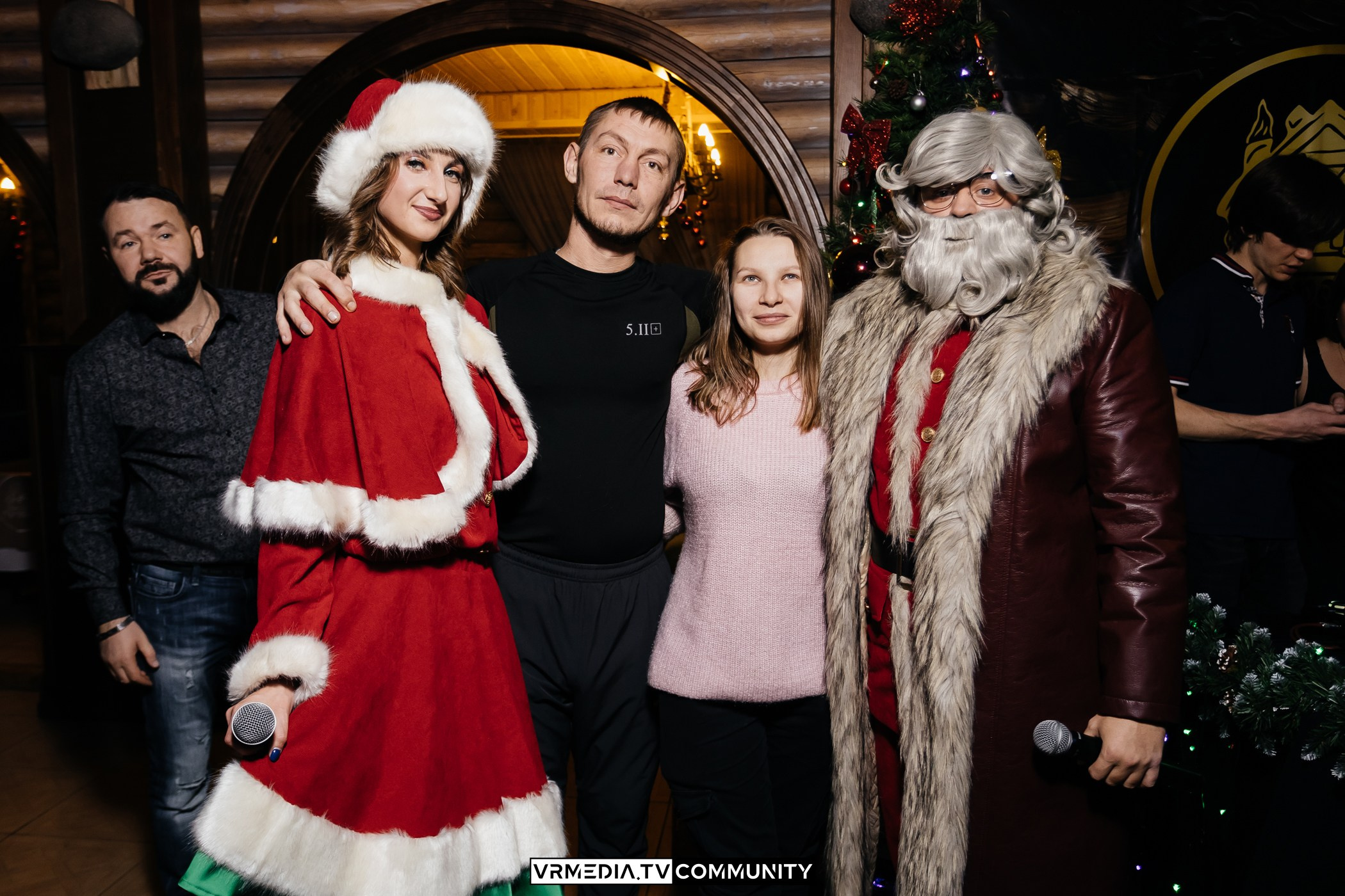 Новогодний вечер у «Петровича»