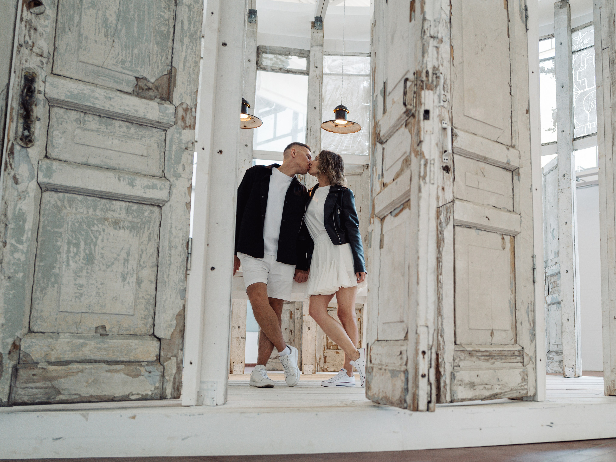 Фотосессия лавстори прогулка по городу Пермь lovestory пермский фотограф лучший пермский фотограф топ 