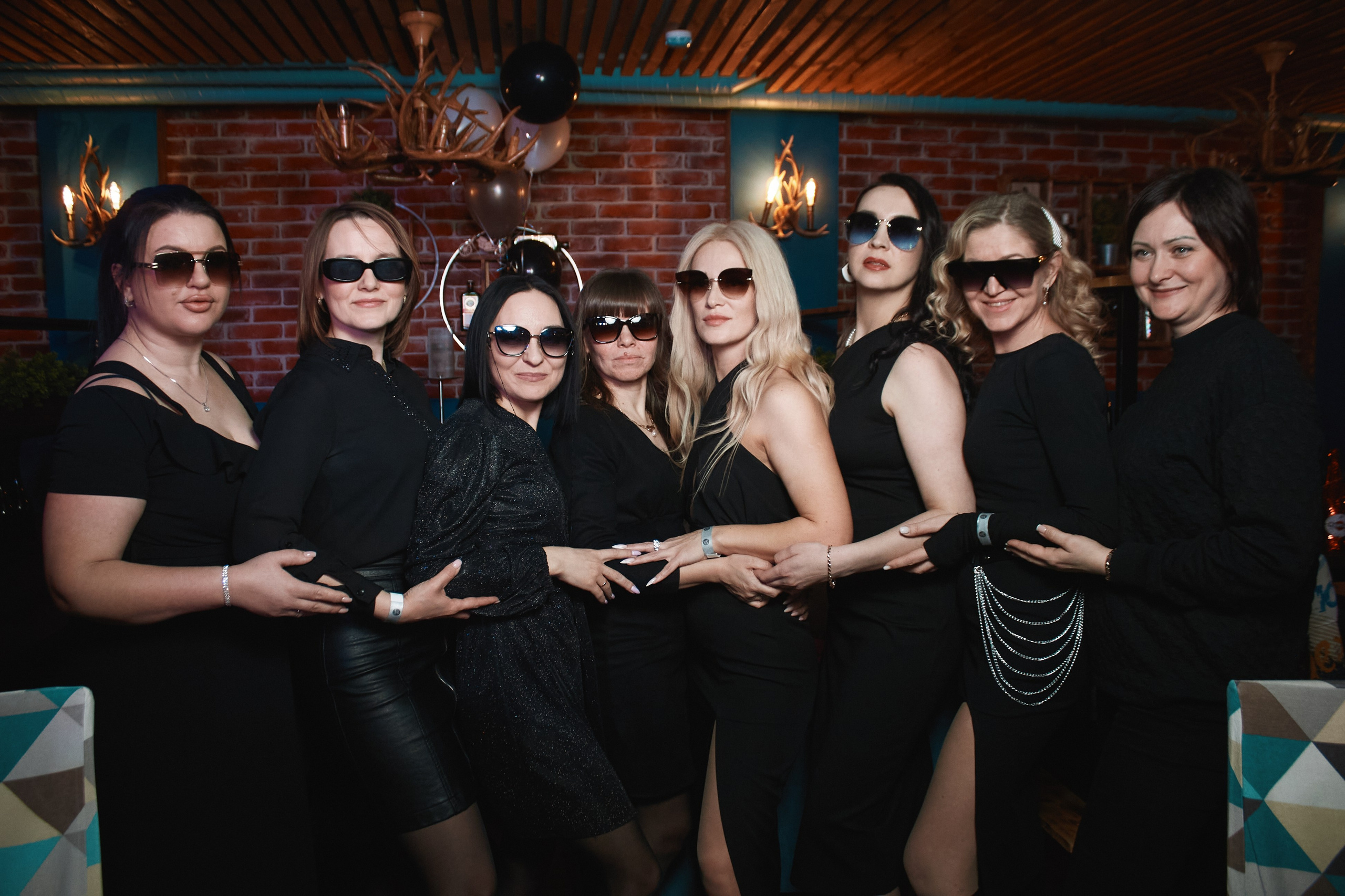 День рождения в Papin Bar. Фотограф и видеограф в Кургане Леонид Корнильев