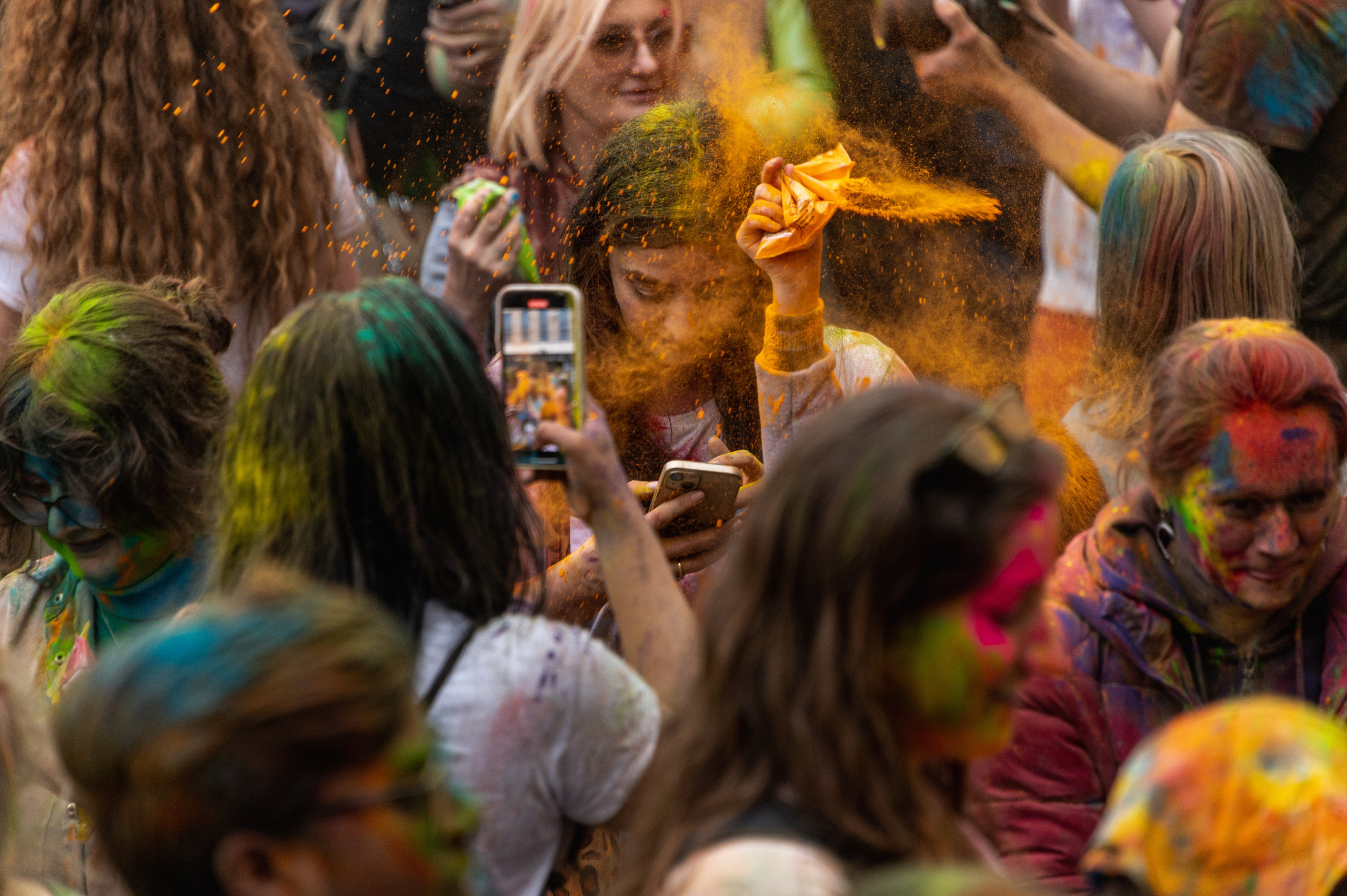 Праздник Холи в Москве. Фотограф Роман Адлер