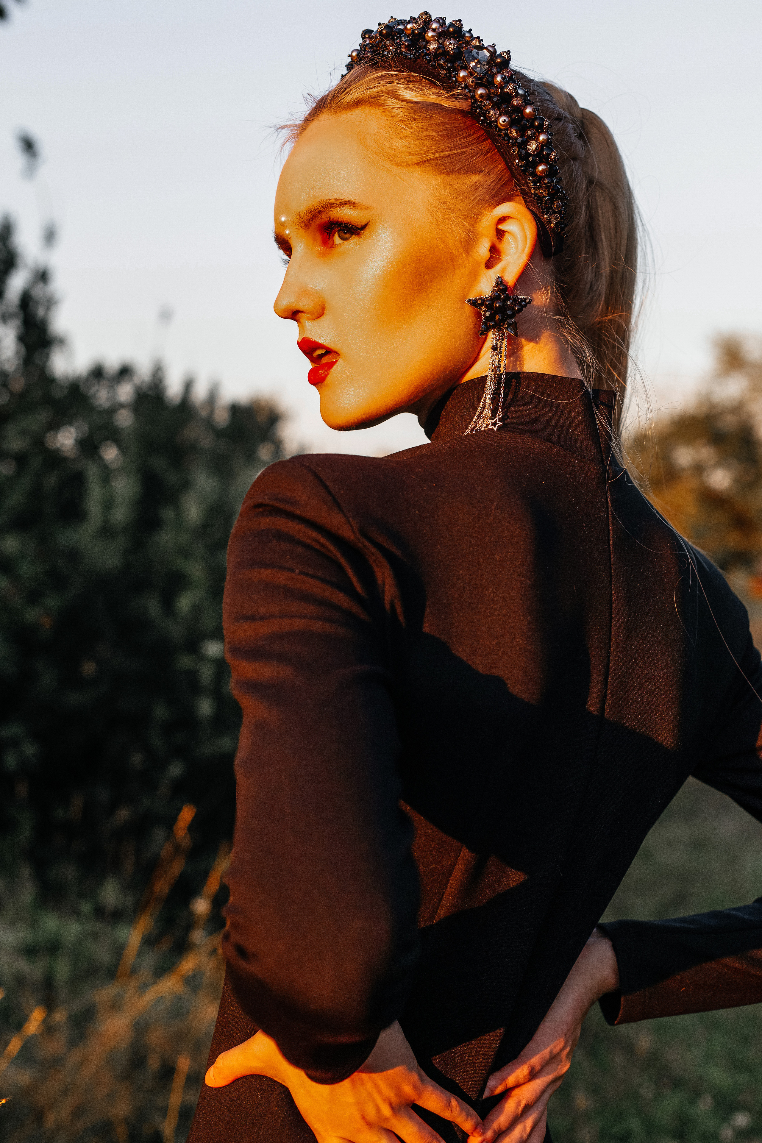 Из белого в красный. Фотограф Великий Новгород