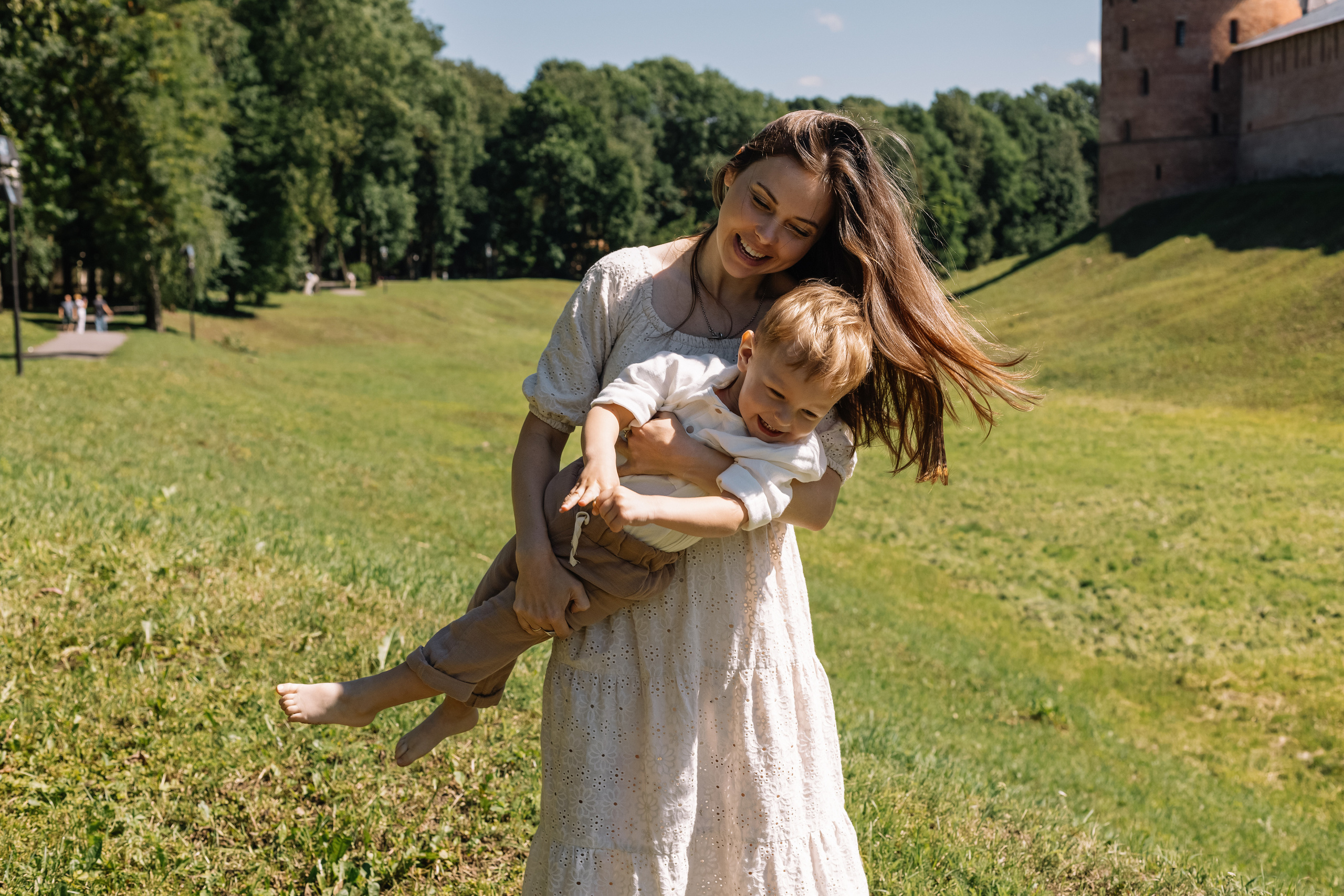 В теплый солнечный день. Фотограф Великий Новгород