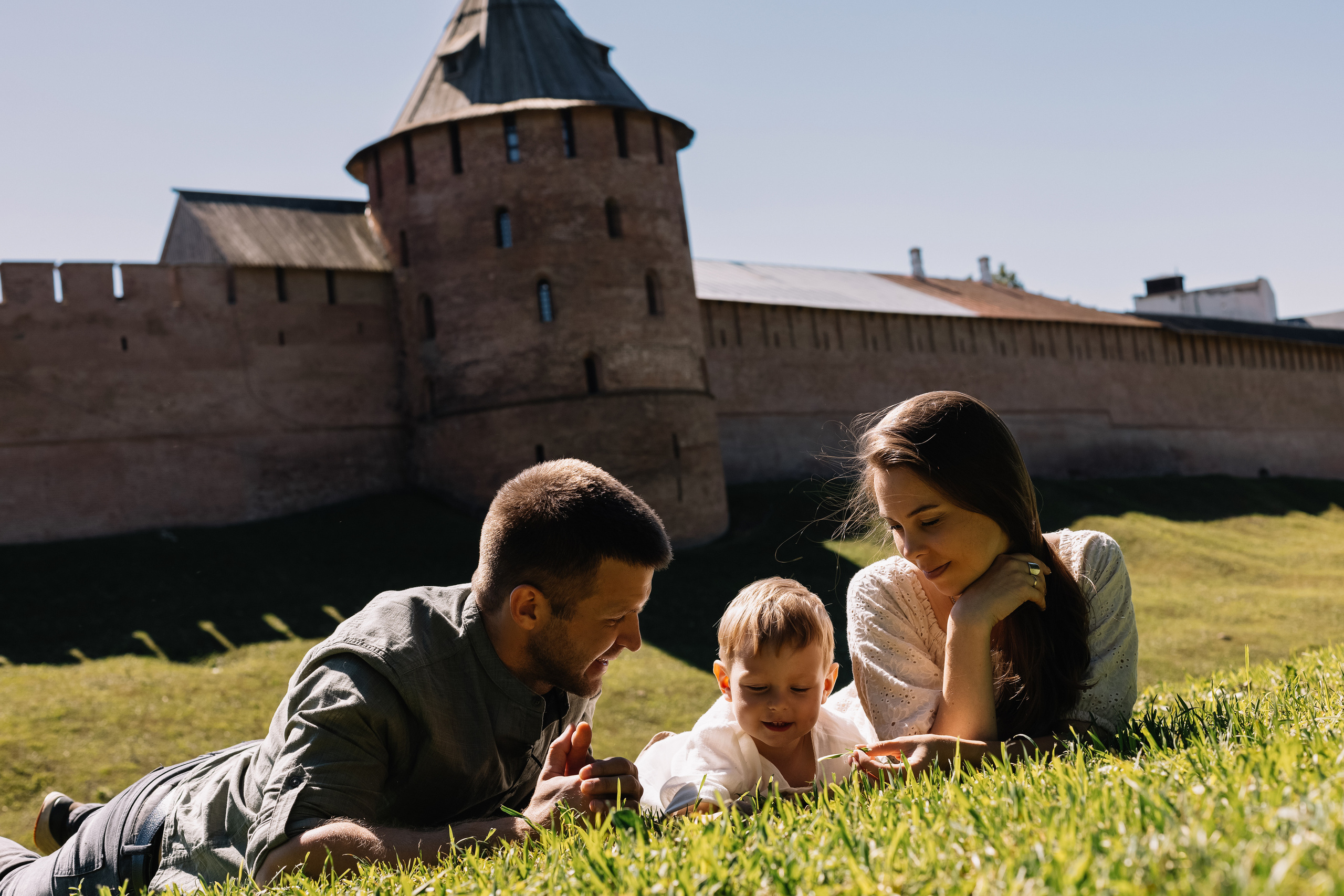В теплый солнечный день. Фотограф Великий Новгород