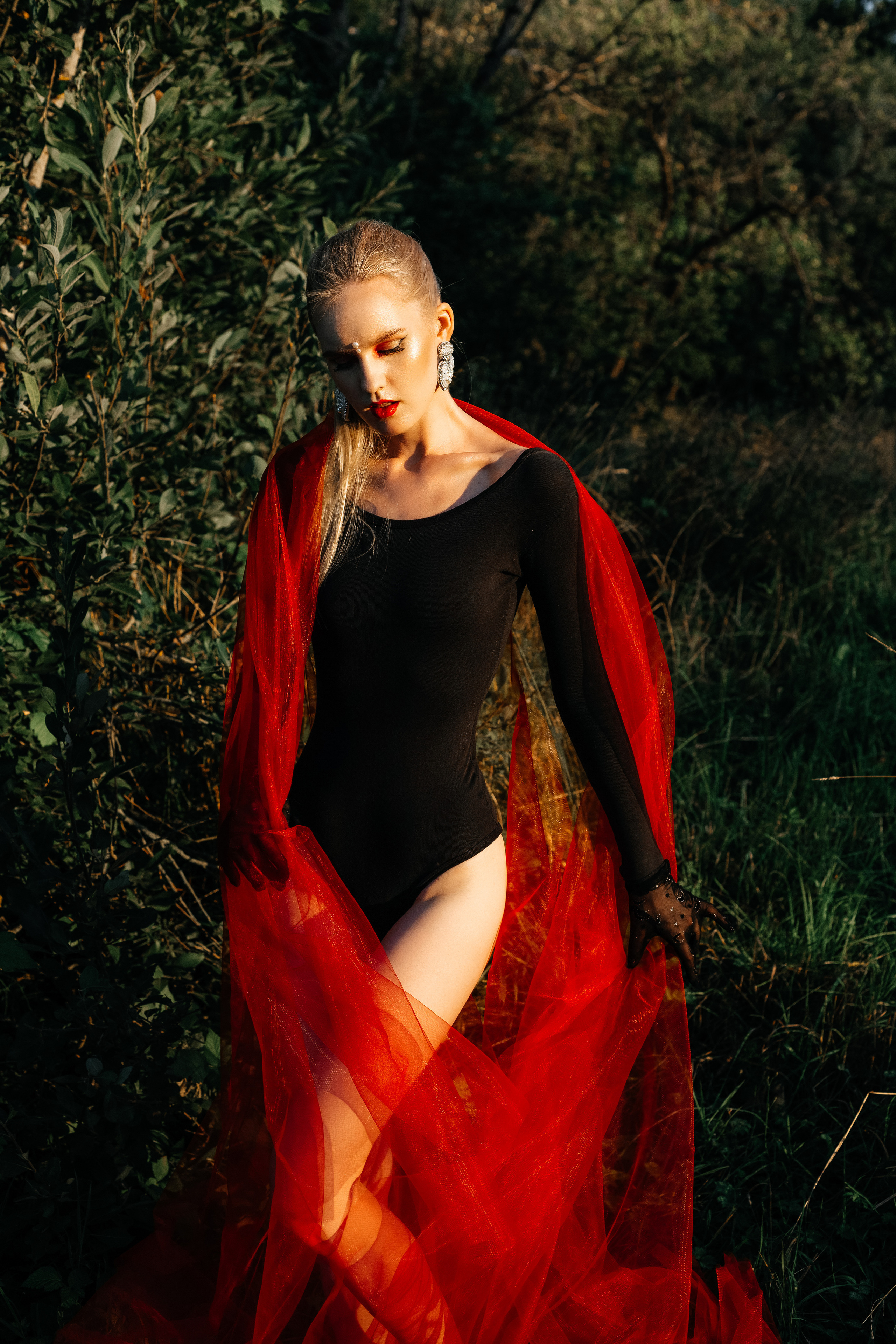 Из белого в красный. Фотограф Великий Новгород