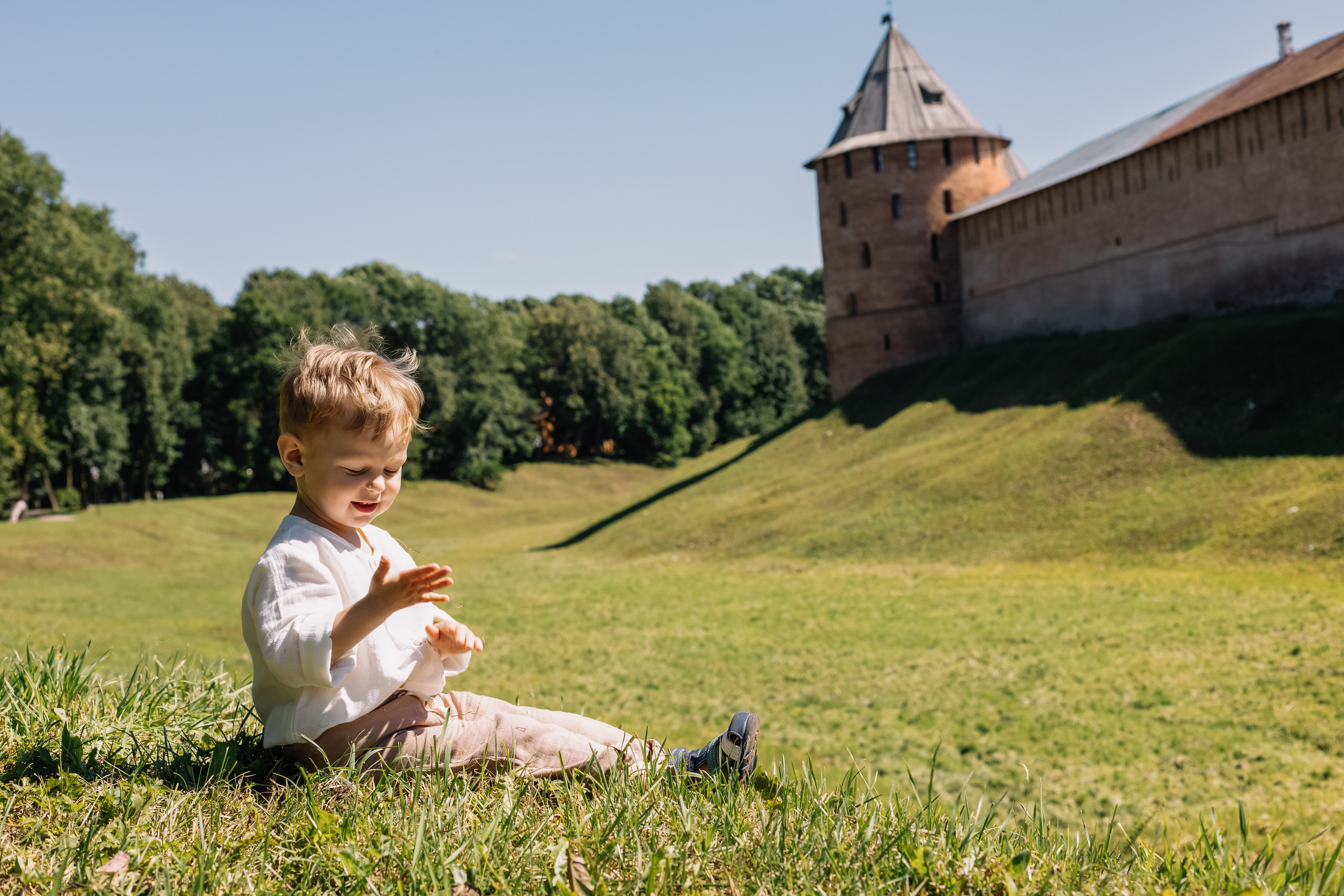 В теплый солнечный день. Фотограф Великий Новгород