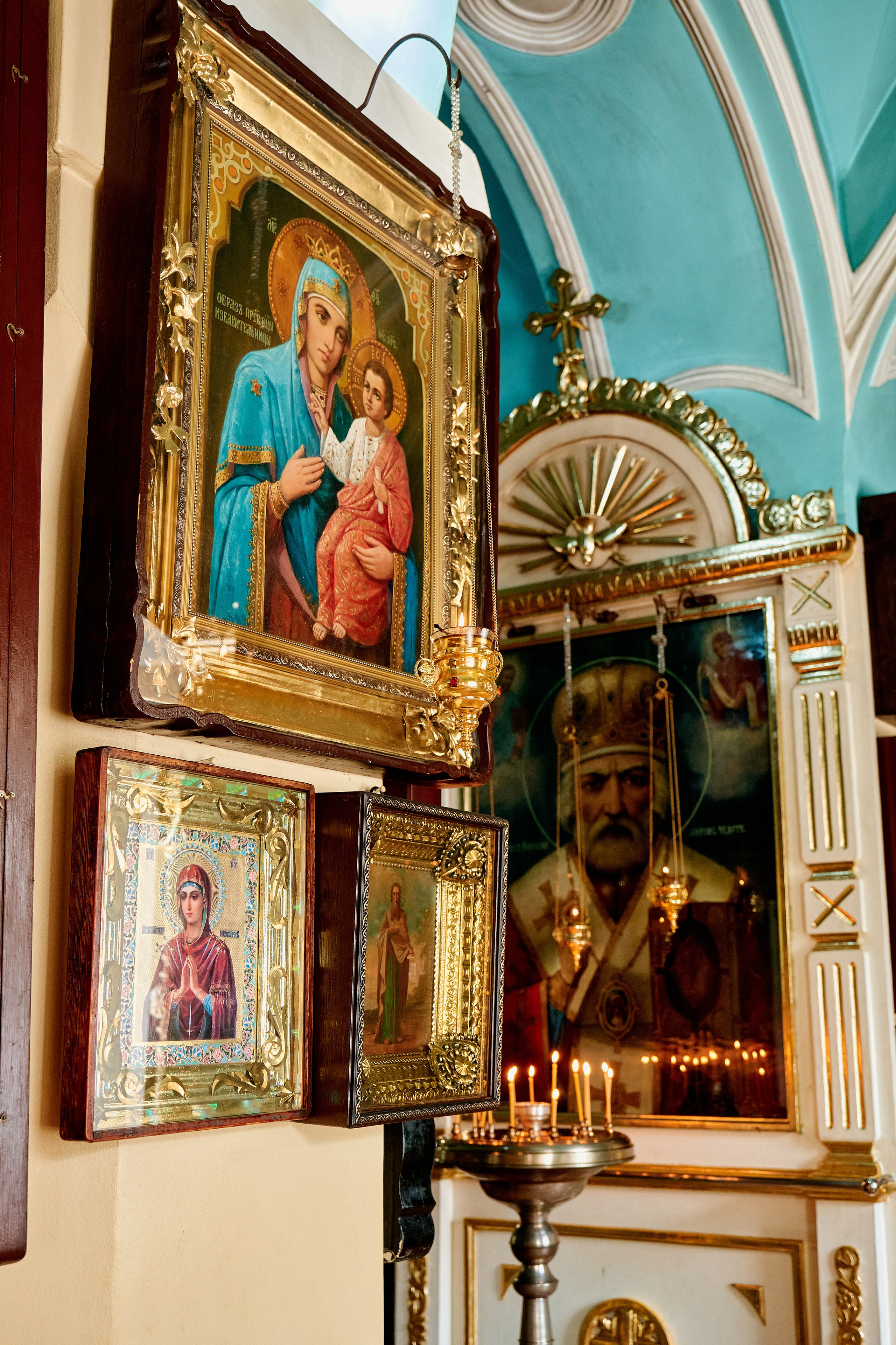 Крестины. Храм всех святых