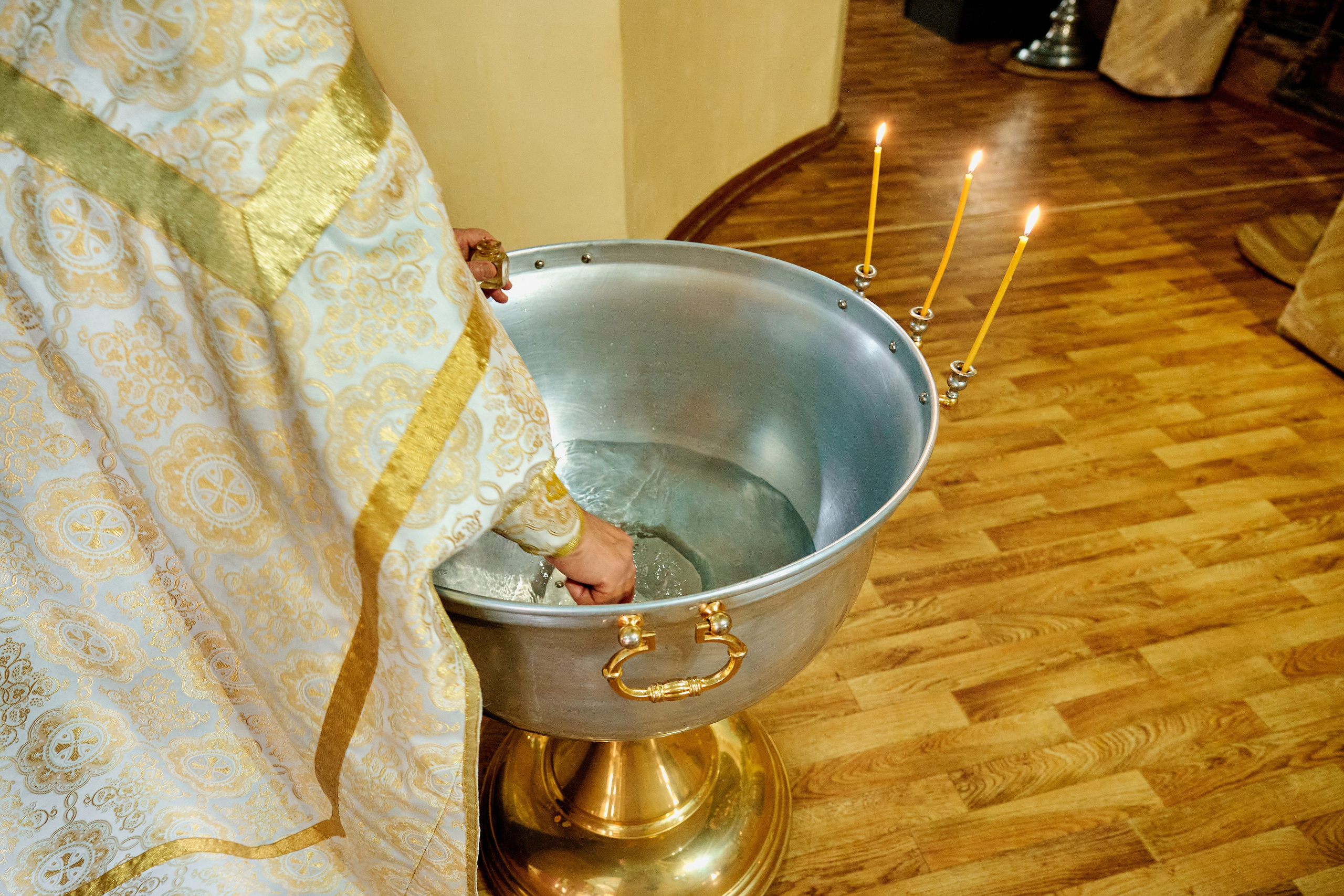 Крестины. Храм всех святых