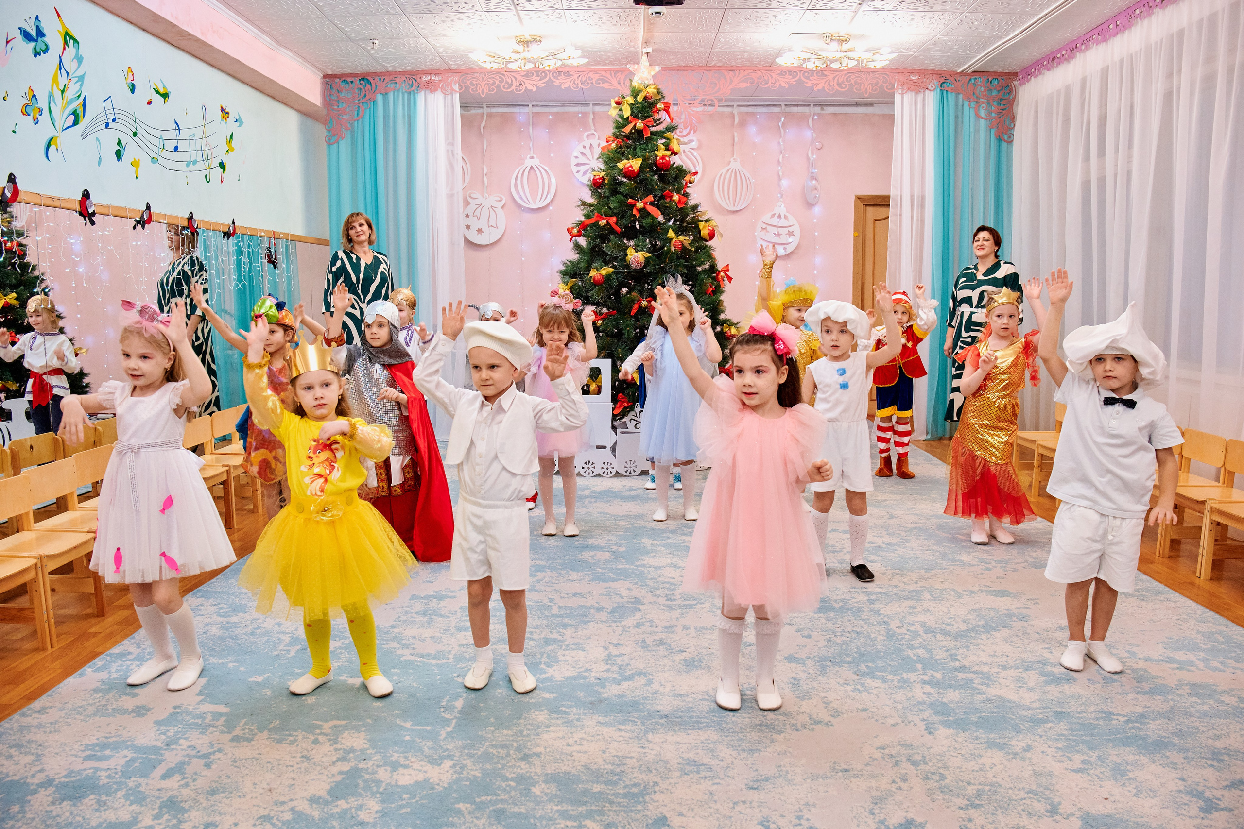Новогодний утренник детский сад «Здоровый ребенок». Фотограф Таганрог Анна Трайжон