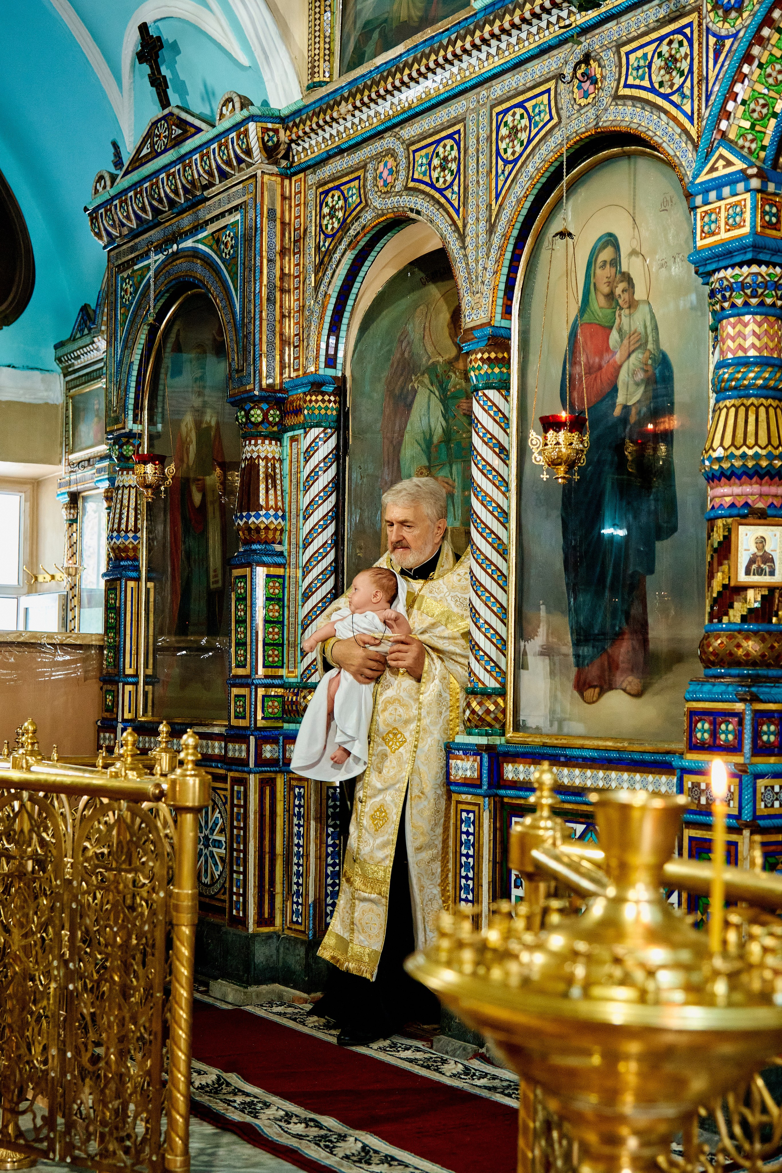 Крестины. Храм всех святых