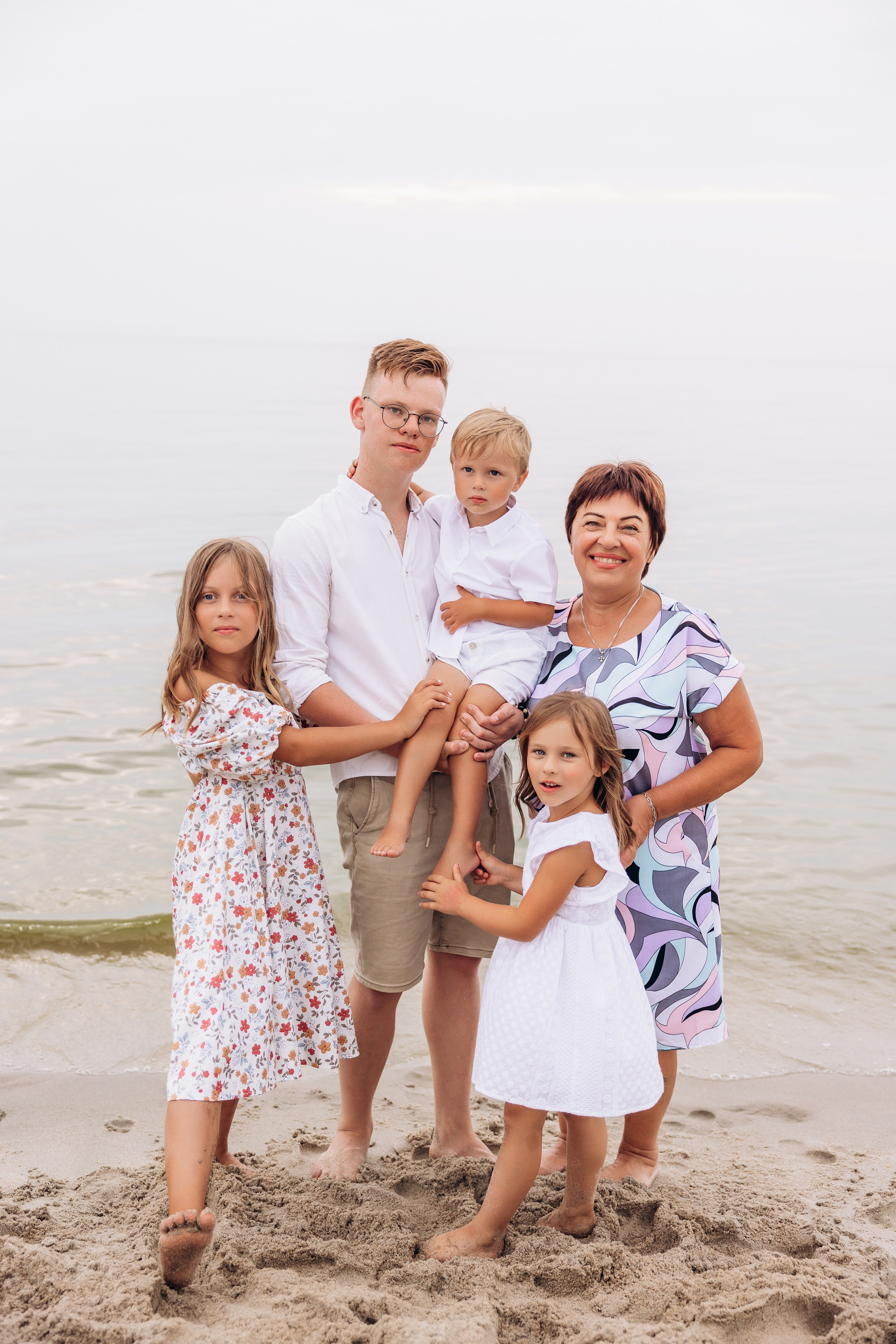 Большая семья Мечниково (Балтийск) море лето. Фотограф в Калининграде свадебная фотография, репортажная, фотосессии
