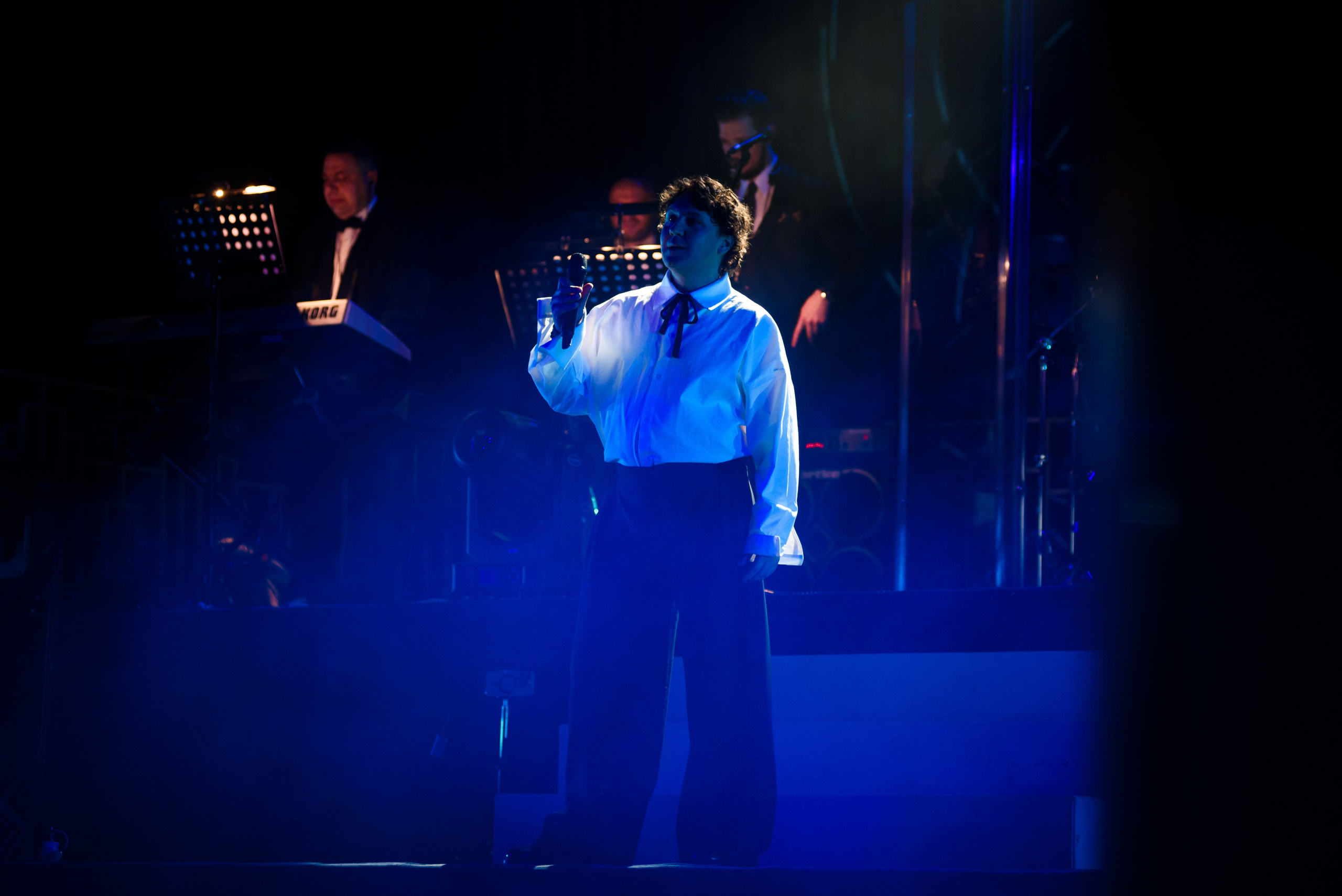 Она | Владимир Жуков