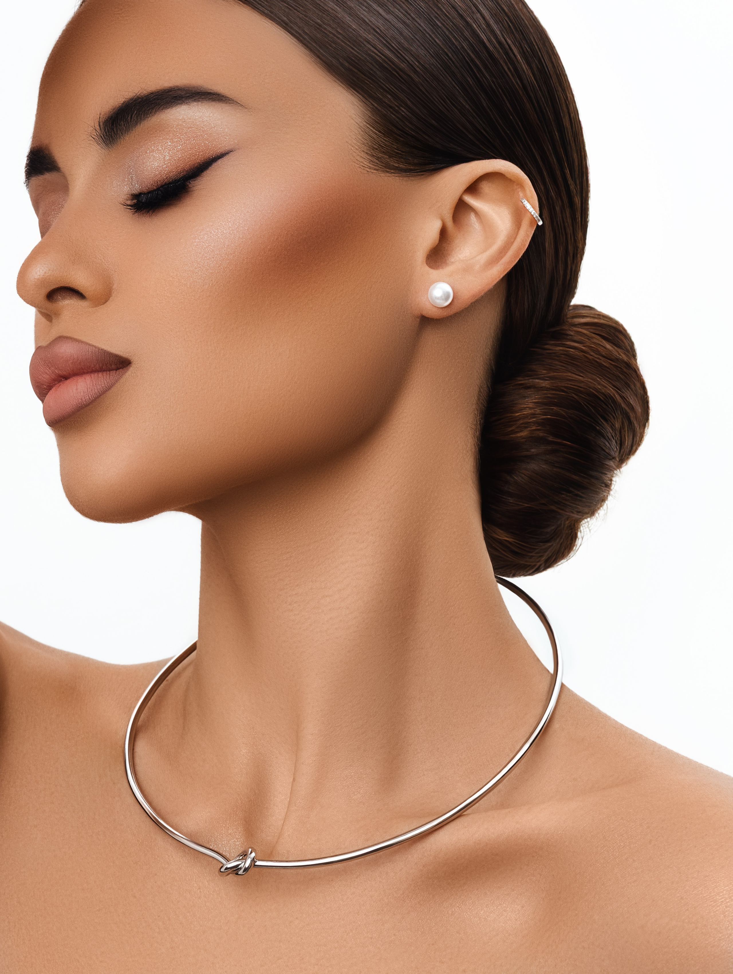 MOON SECRET JEWERLY. Фотограф для маркетплейсов в Москве Озерова Кристина