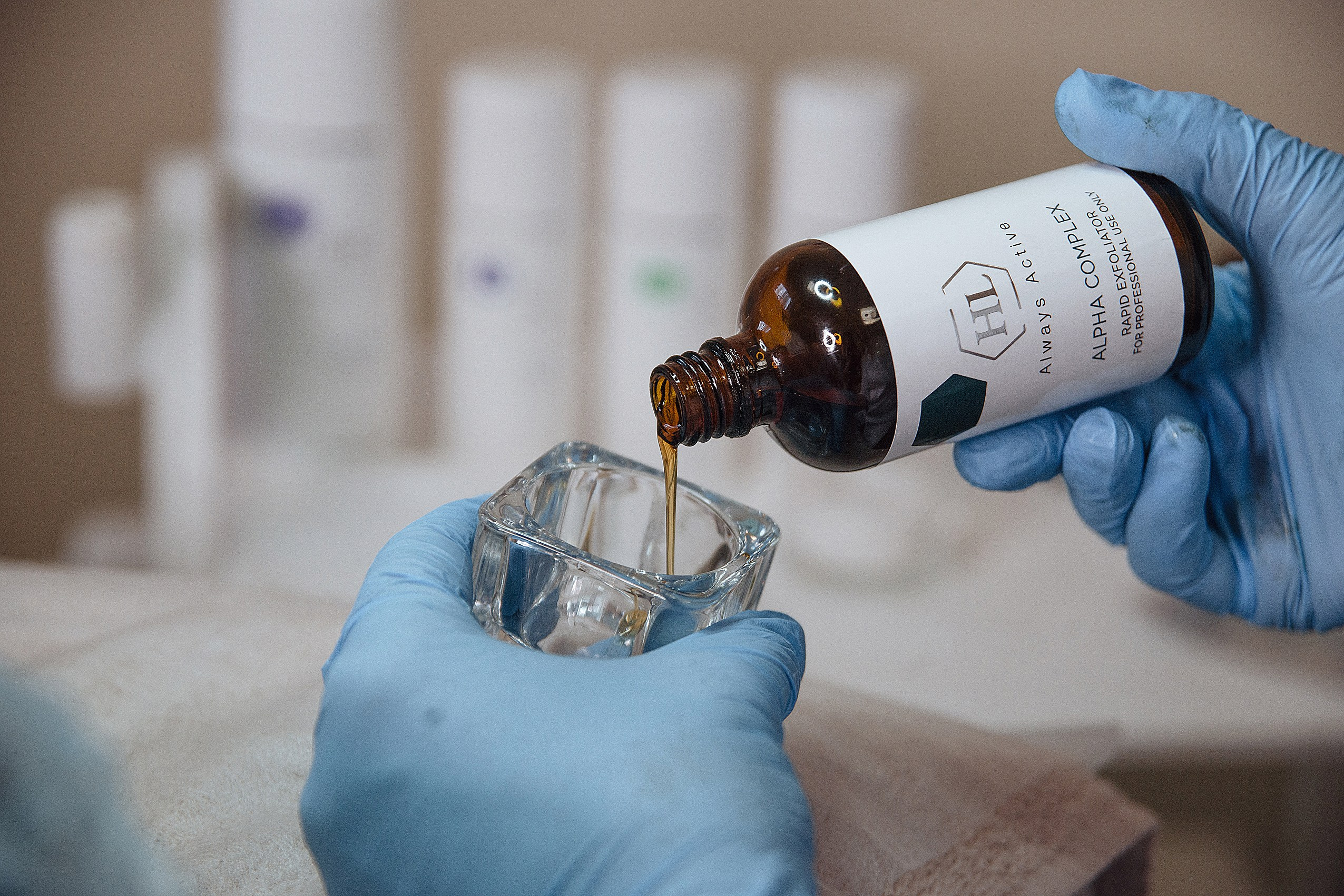 Фото контент для инстаграм косметолога в кабинете. Контент фотограф Дарья Едапина Новосибирск. Фотограф Дарья Едапина Новосибирск