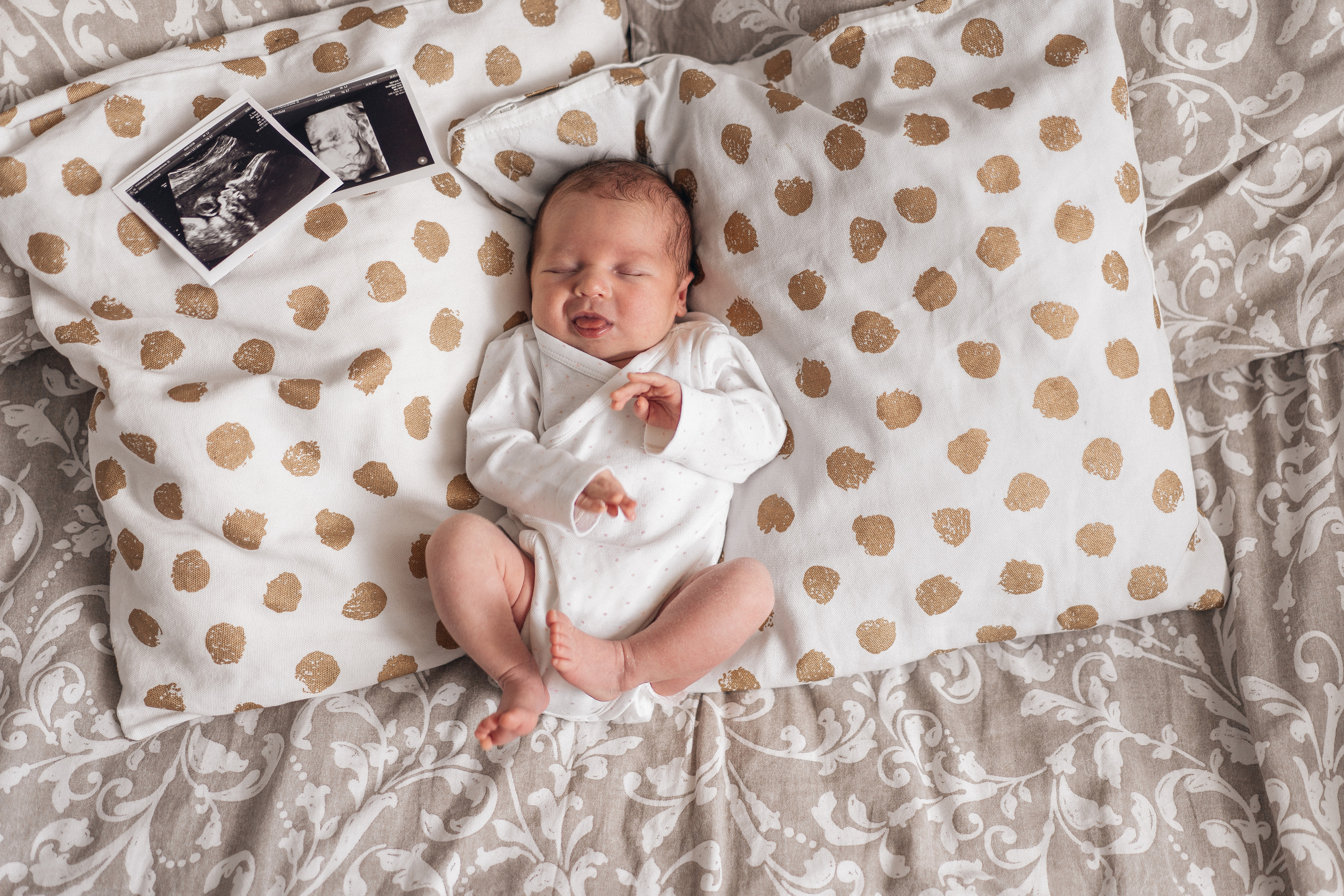 Полина и Андрей. Фотограф новорождённых малышей в Уфе